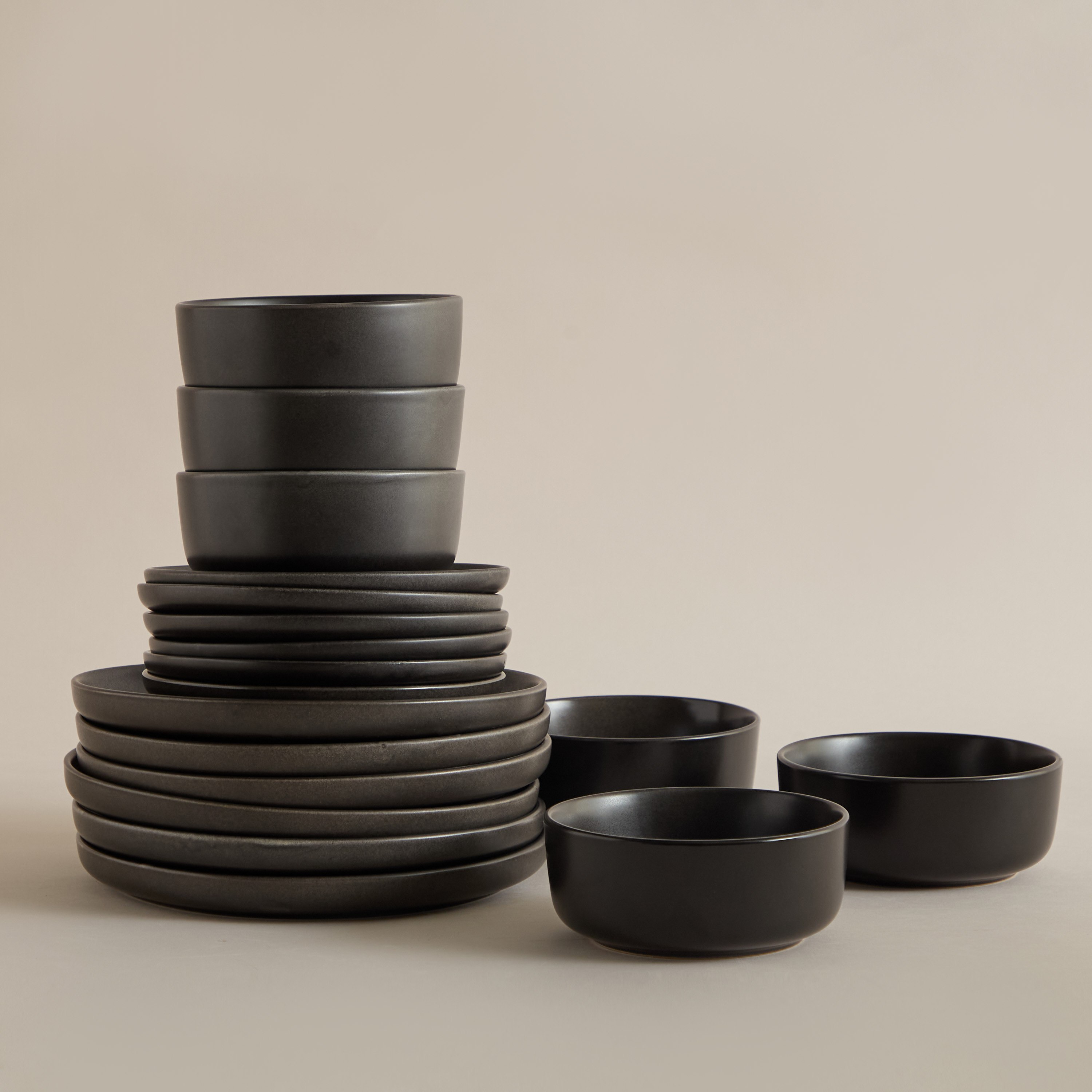Elegenza Daisy Reactive 18-Piece Dinner Set - Serves 6-hbxdiningroom-tabletop-dinnersets-image-3