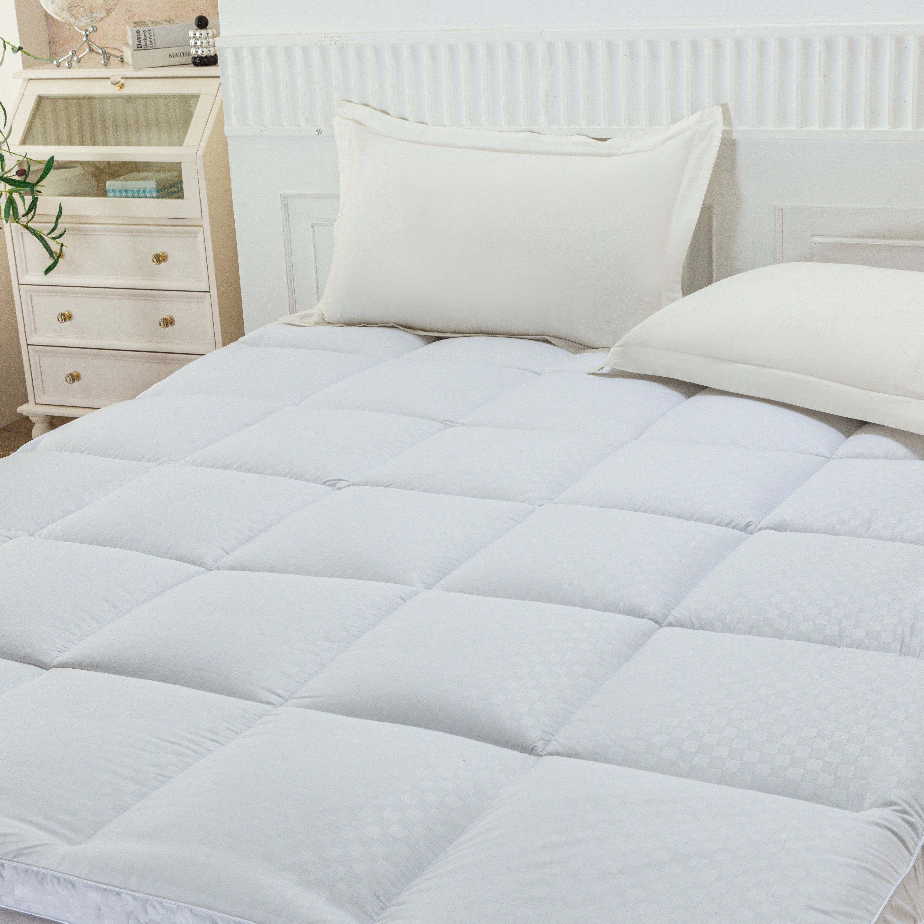 Hilton-Actifresh Super Queen Mattress Topper - 160x200+4 cm-hbxhomeware-hbxbedroom-image-3