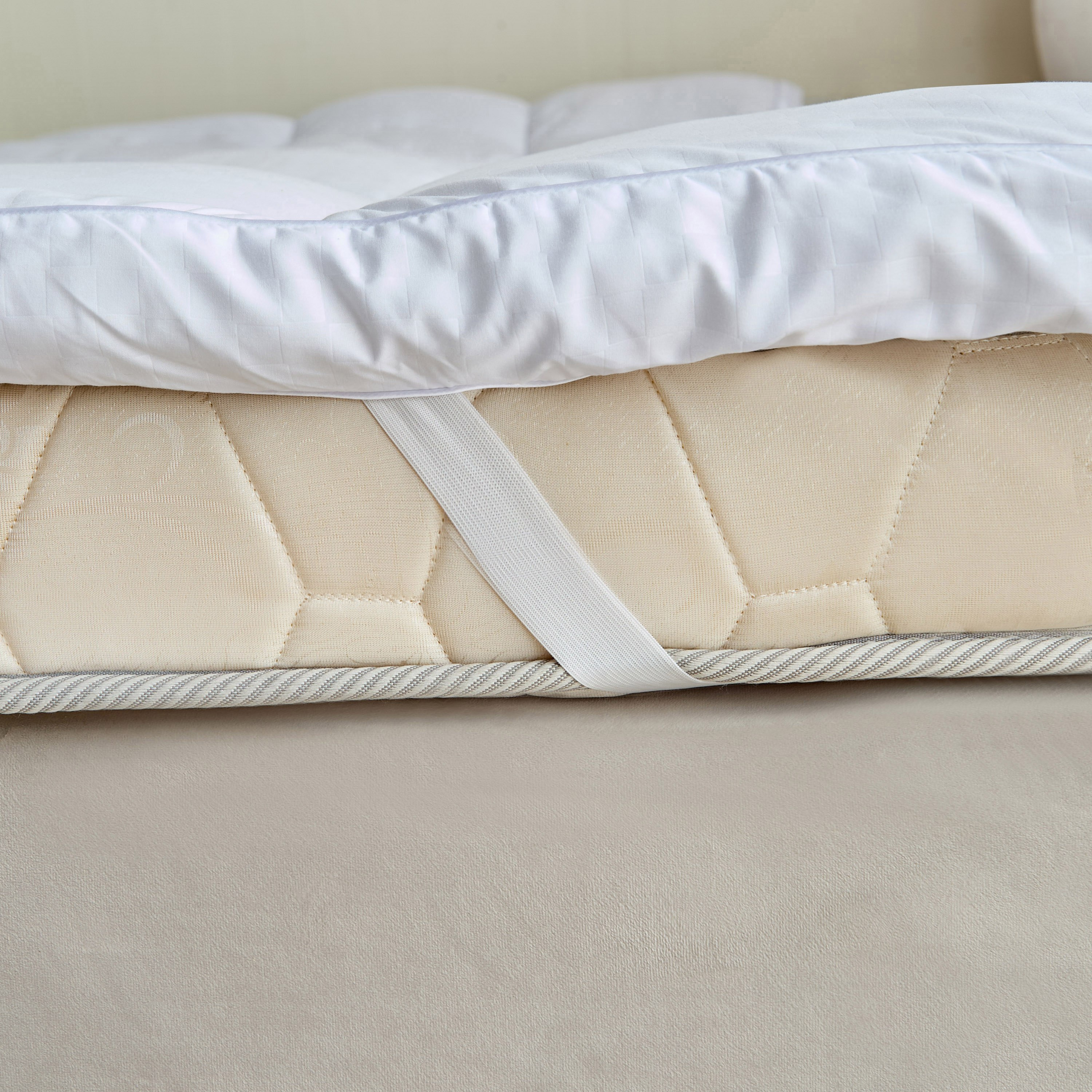 Hilton Actifresh Extra Thick Single Mattress Topper - 90x200+8 cm-hbxhomeware-hbxbedroom-image-5
