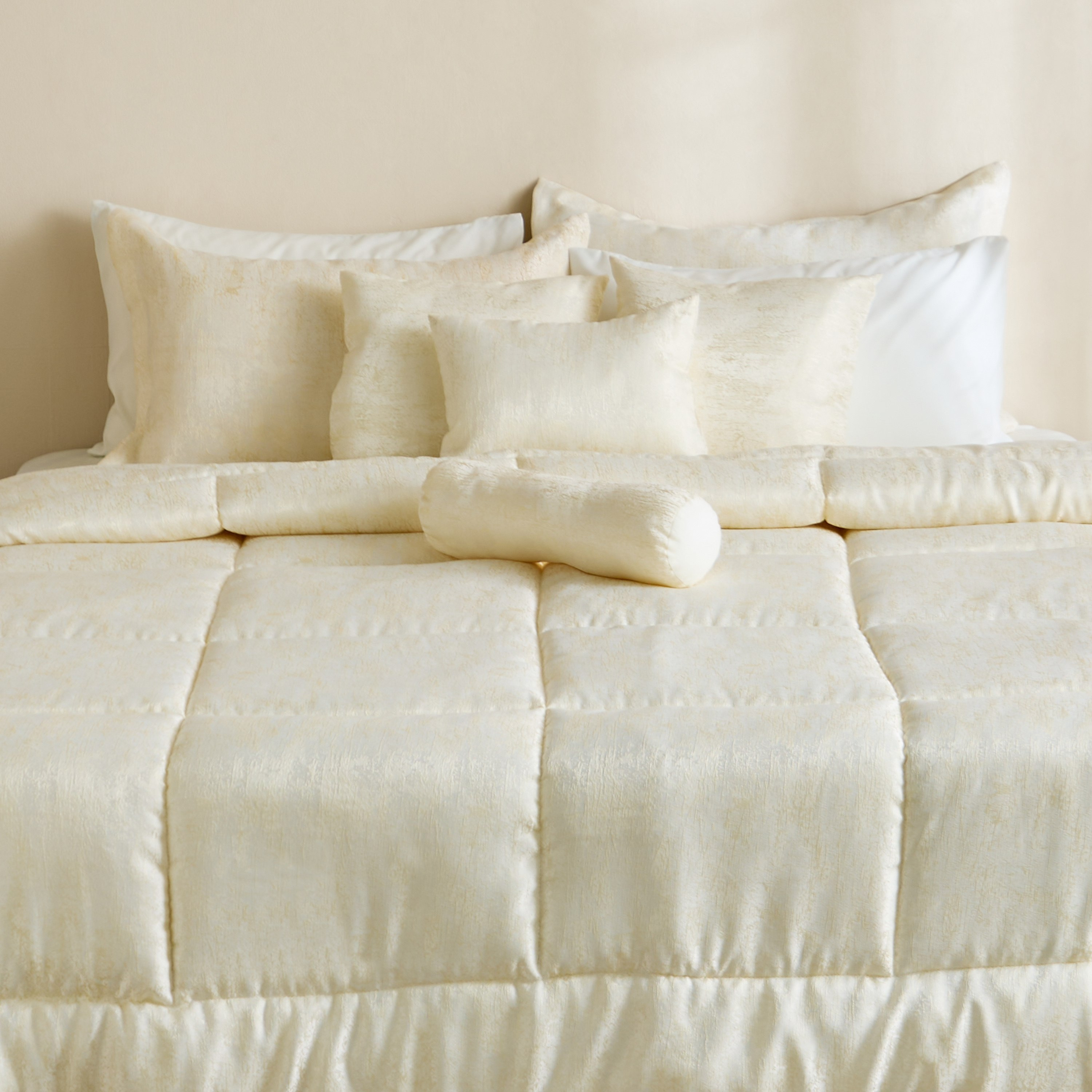 Artisan Deluxe Trado 10-Piece Jacquard BIAB Super King Comforter Set - 240x260 cm-hbxhomeware-hbxbedroom-image-3