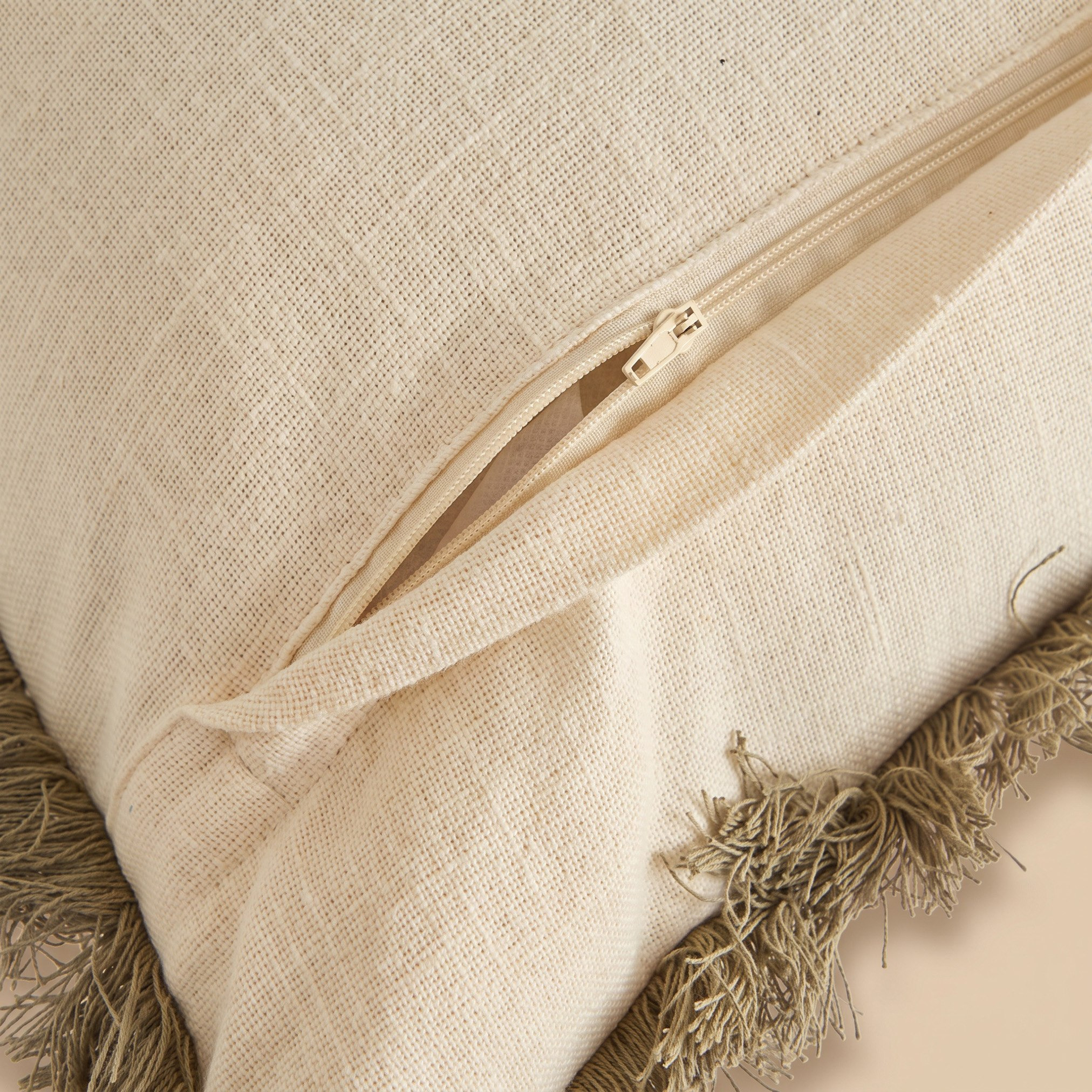 وسادة محشوة من بلام - 50x50 سم-hbxlivingroom-furnishings-cushionsandcovers-filledcushions-image-2