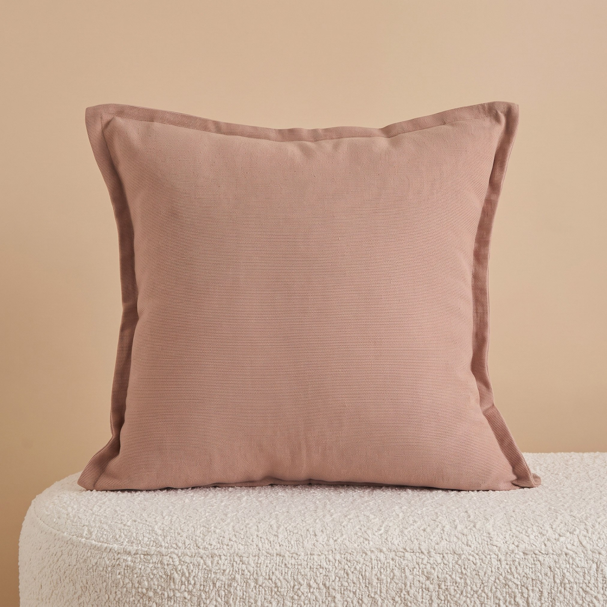 غطاء وسادة مضلع سادة إزرا من أتلانتا - 50x50 سم-hbxhomeware-cushionsandcovers-cushioncovers-image-1