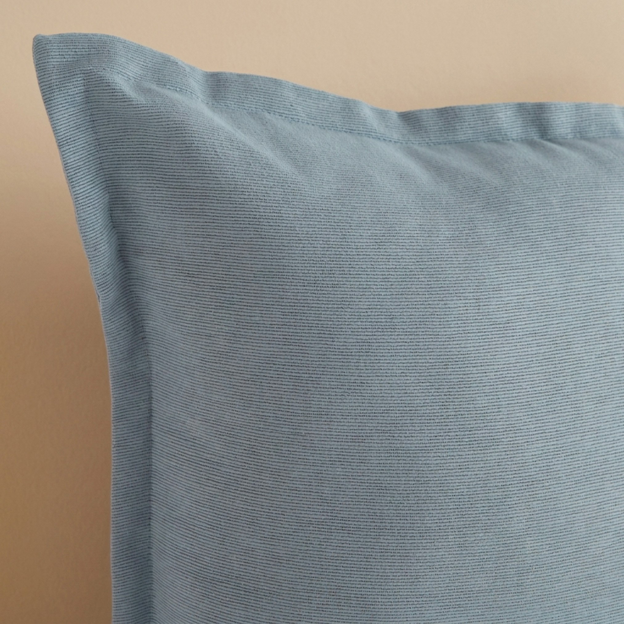 غطاء وسادة مضلع سادة إزرا من أتلانتا - 50x50 سم-hbxhomeware-cushionsandcovers-cushioncovers-image-3