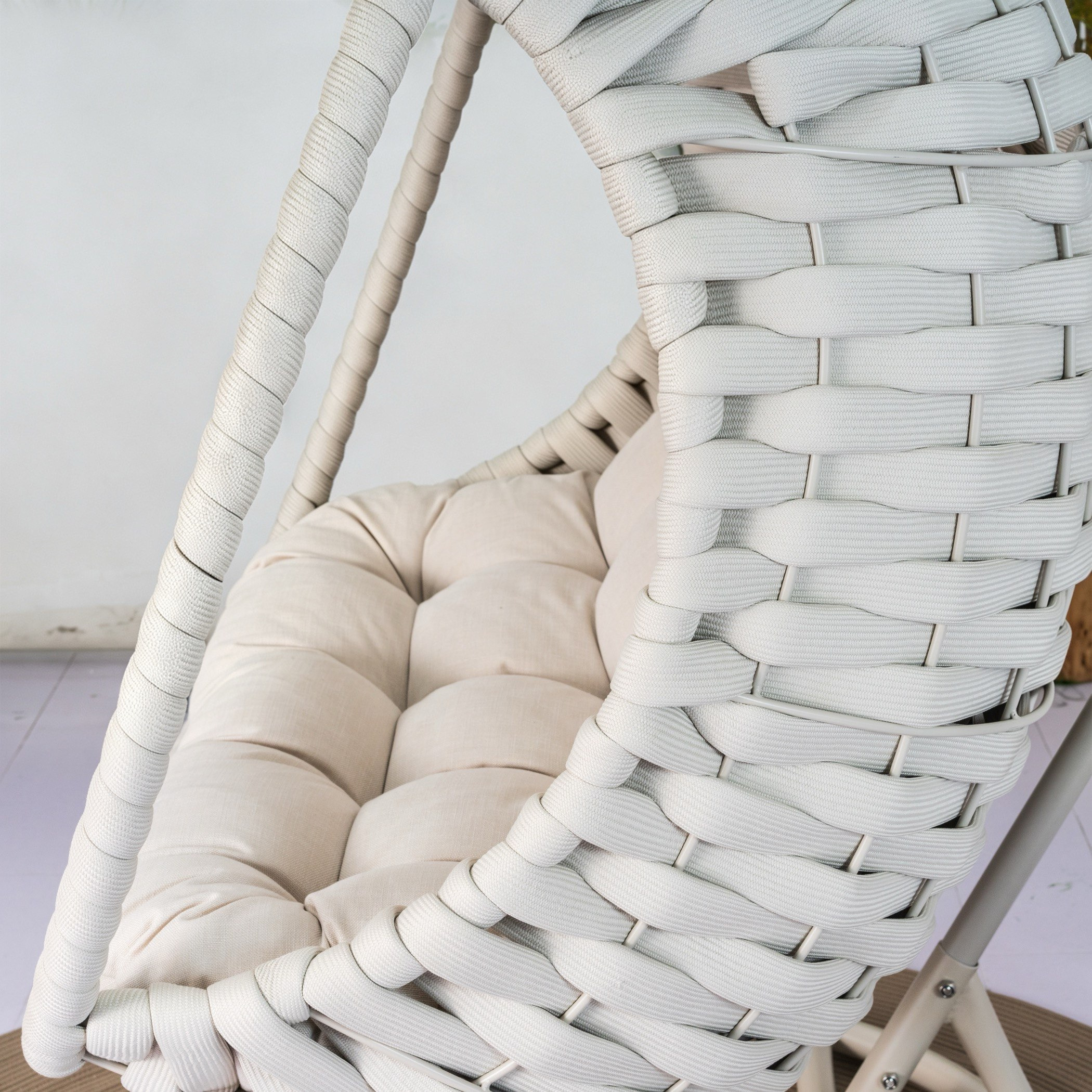 Vera Tressa 2-Seater Outdoor Swing with Cushion-hbxfurniture-outdoor-swingsandchairs-image-8