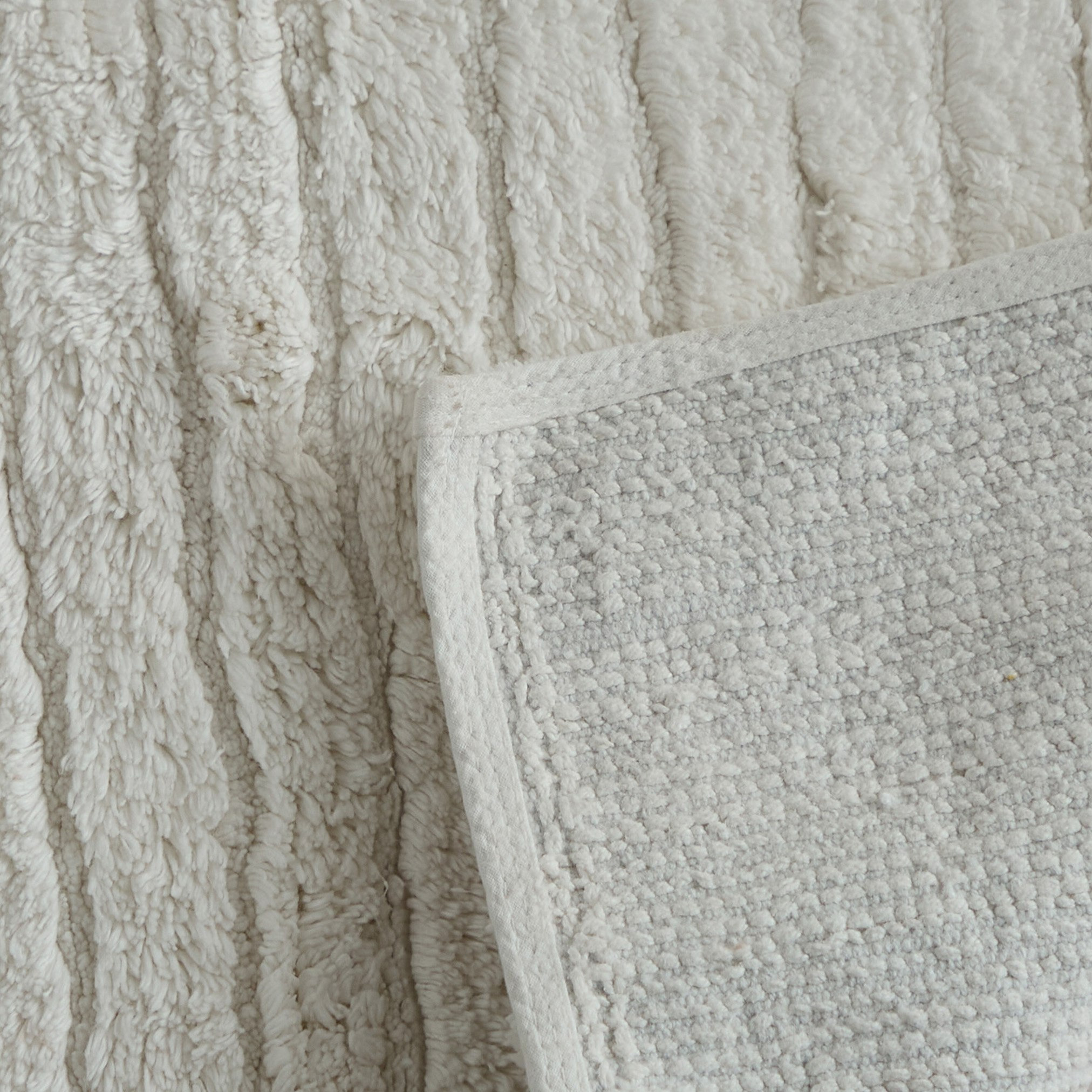 Opulence Cotton Viscose Bath Mat - 40x60 cm-hbxbedroom-floorcoverings-bathmats-image-2
