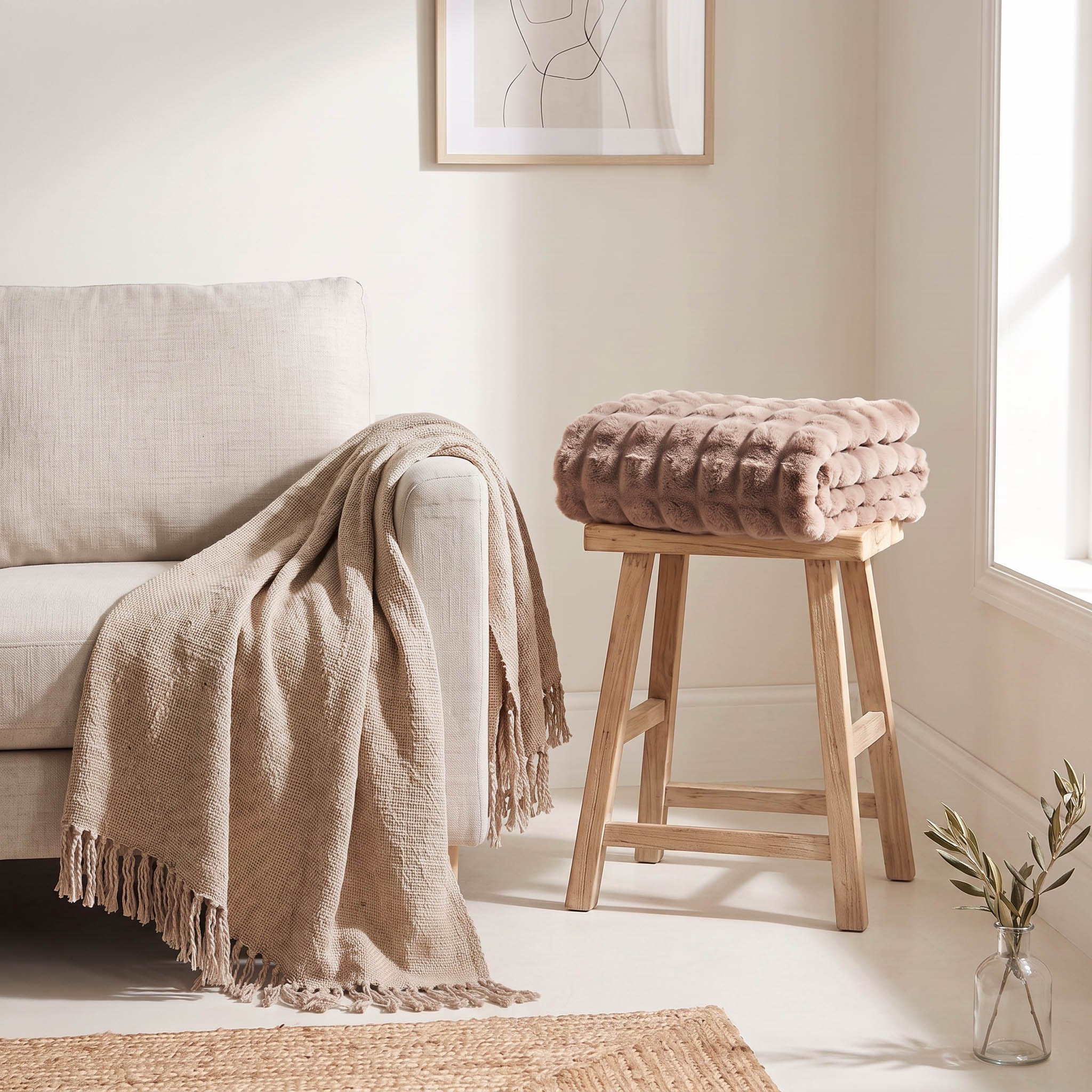Allure Boucle Throw - 130x170 cm-hbxdecorandfurnishings-bedding-throws-image-6