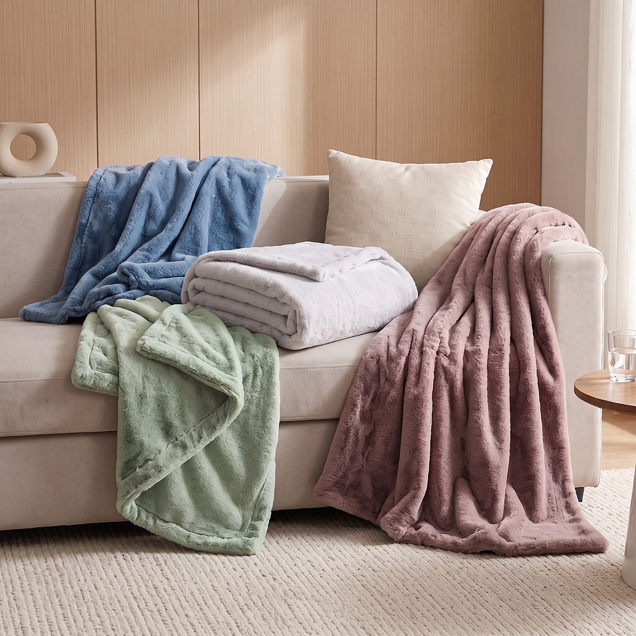 Lla Ura Rabbit Fur Double layer Throw - 130x170 cm-hbxdecorandfurnishings-bedding-throws-image-3