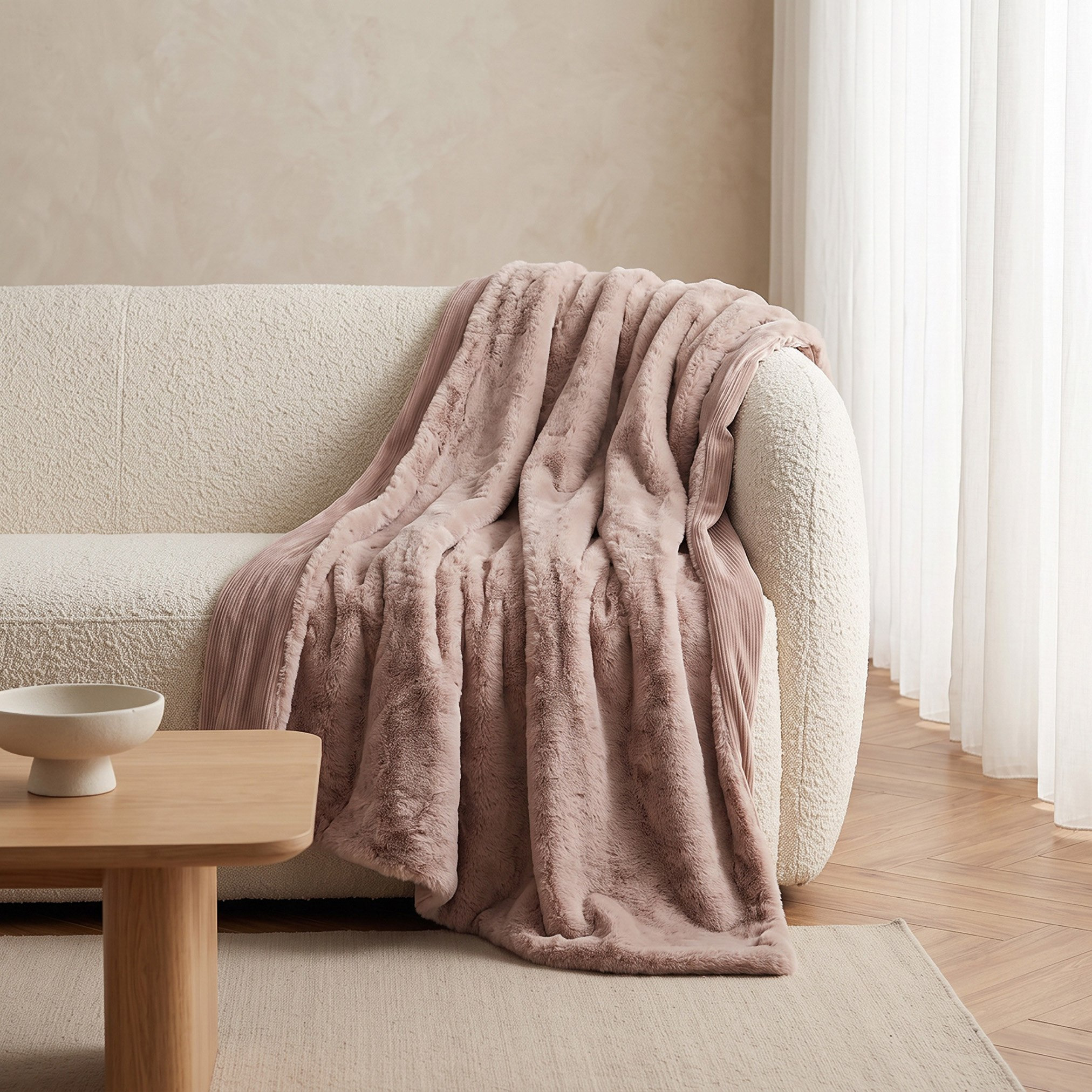 Lla Ura Rabbit Fur Double layer Throw - 130x170 cm-hbxdecorandfurnishings-bedding-throws-image-1