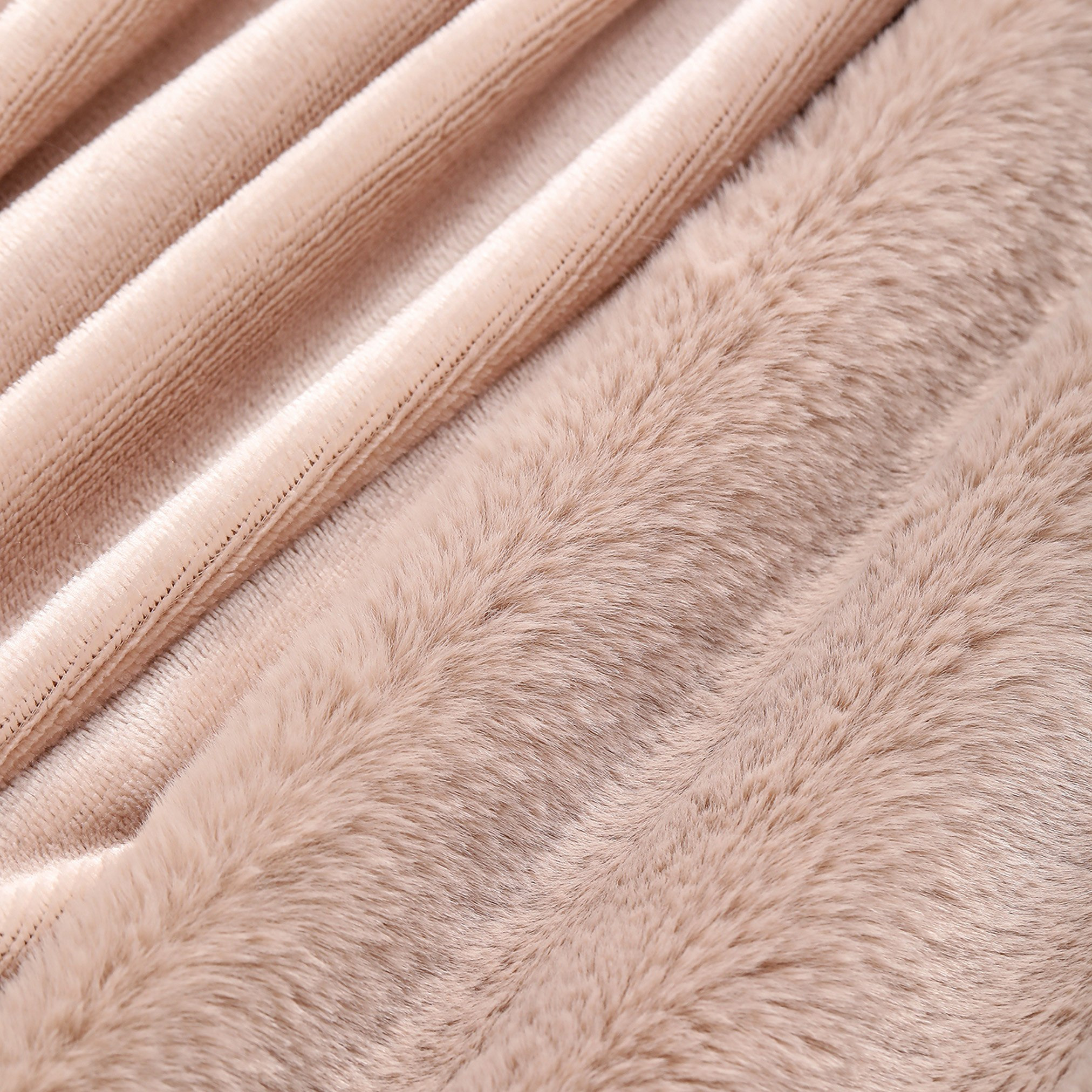 Lla Ura Rabbit Fur Double layer Throw - 130x170 cm-hbxdecorandfurnishings-bedding-throws-image-2