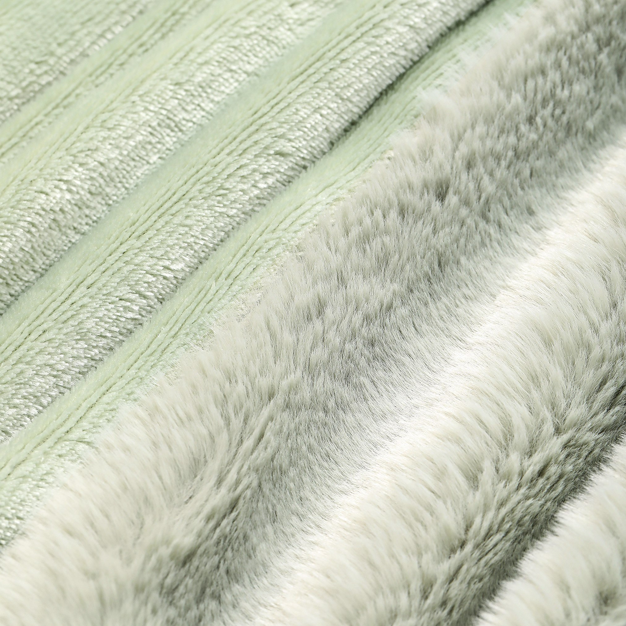 بطانية مزدوجة من فرو الأرنب الناعم من لاورا - 170x130 سم-hbxdecorandfurnishings-bedding-throws-image-2