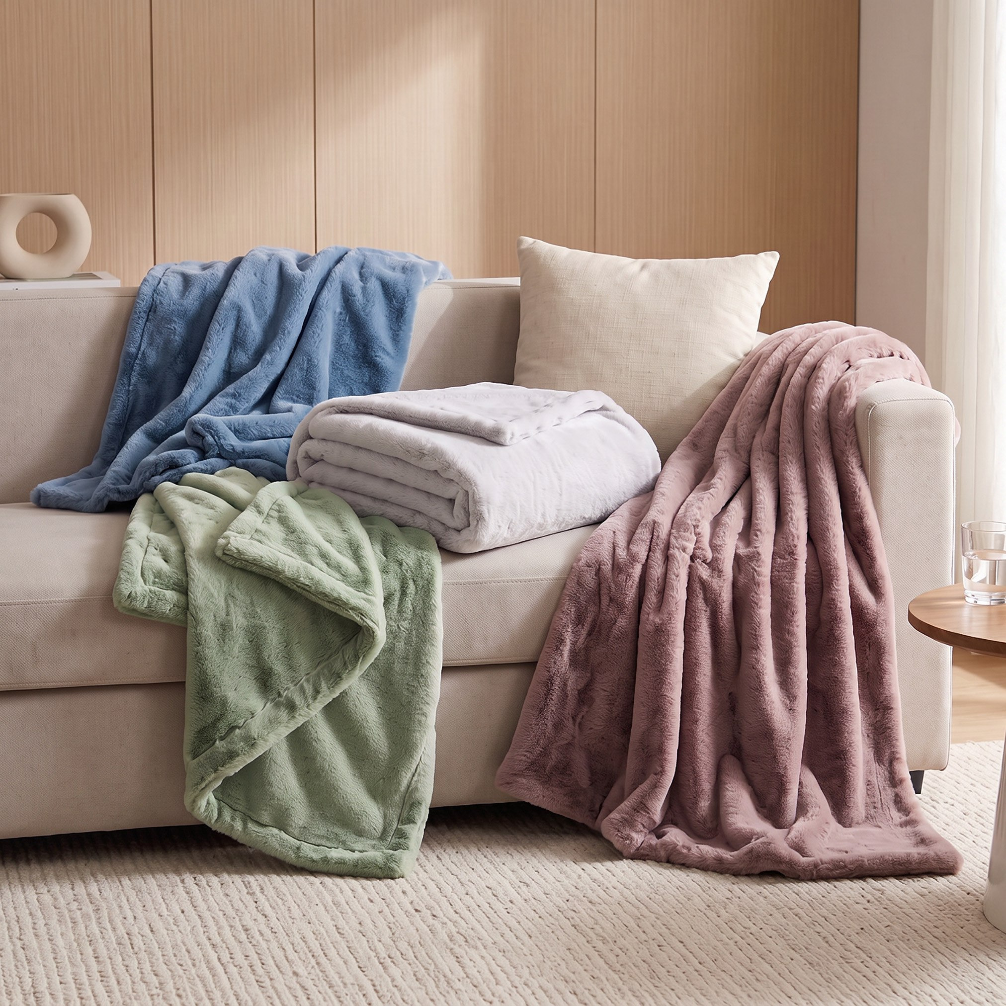 بطانية مزدوجة من فرو الأرنب الناعم من لاورا - 170x130 سم-hbxdecorandfurnishings-bedding-throws-image-3