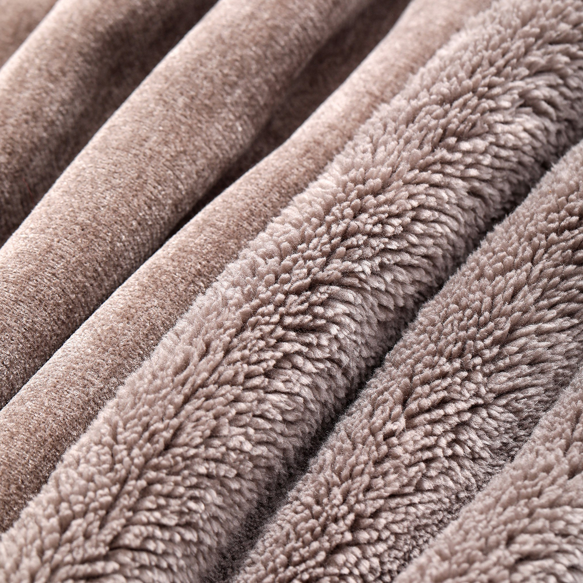 Logan Chenille Double Layer Throw - 130x170 cm-hbxdecorandfurnishings-bedding-throws-image-2