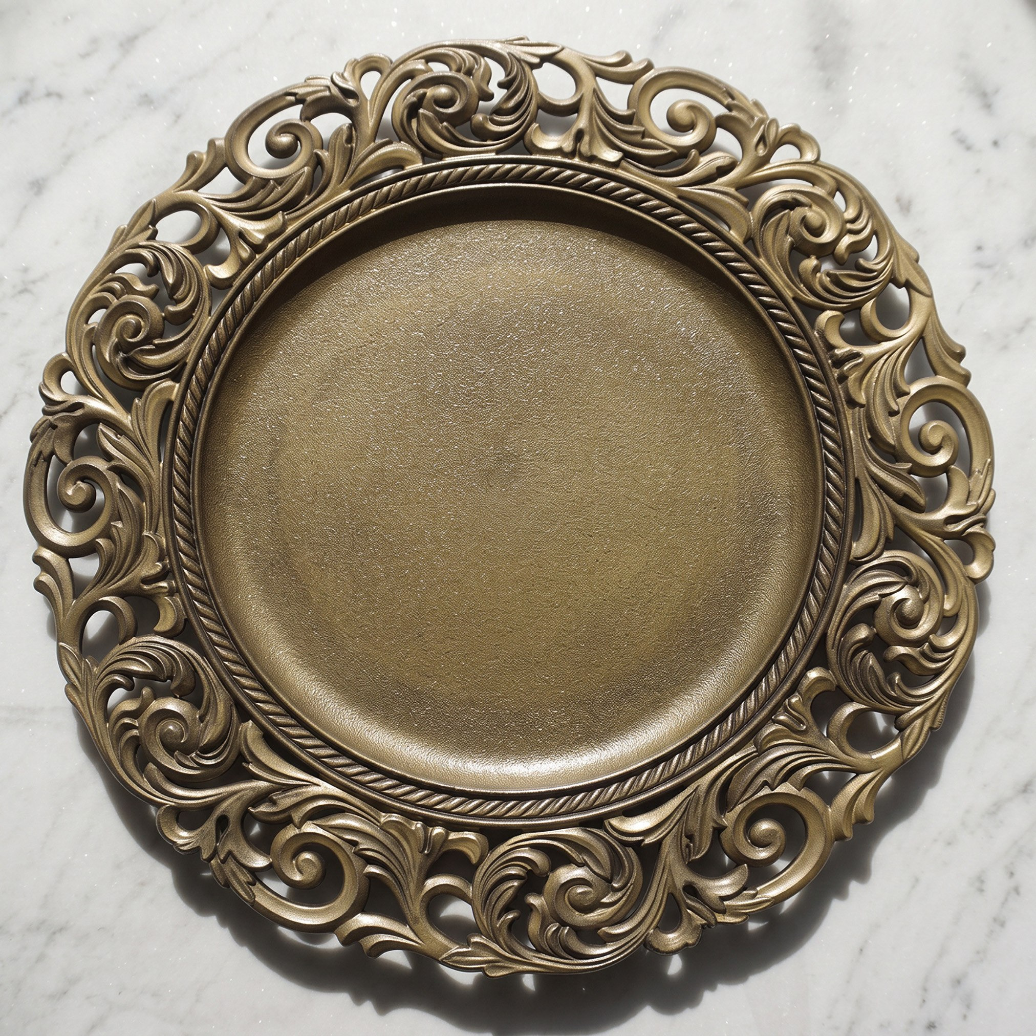 صحن تشارجر شفاف مزين بالخرز من نيرو - 32 سم-hbxdecorandfurnishings-tabletop-crockery-image-1