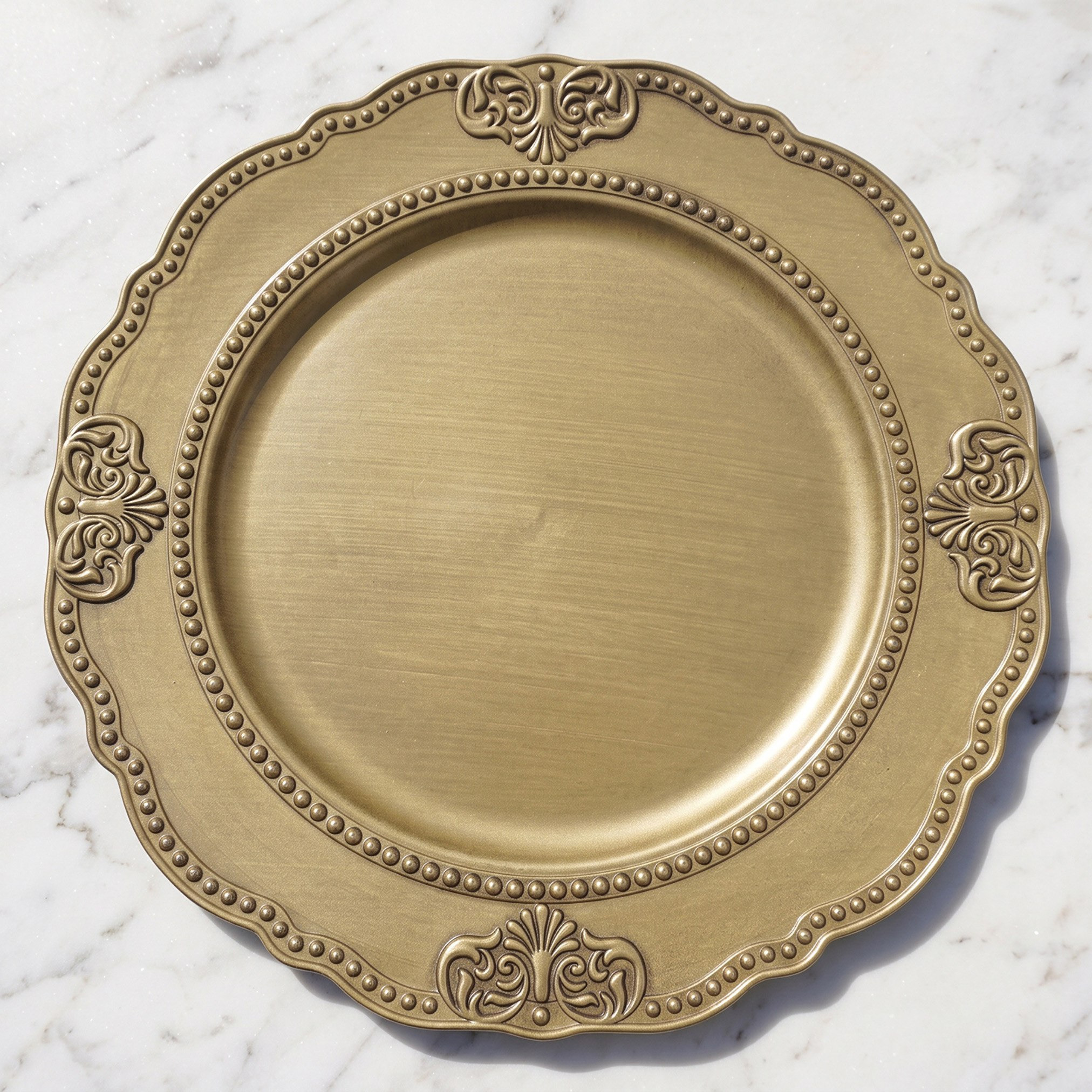 صحن تشارجر مزين بالخرز من نيرو - 32 سم-hbxdecorandfurnishings-tabletop-crockery-image-1