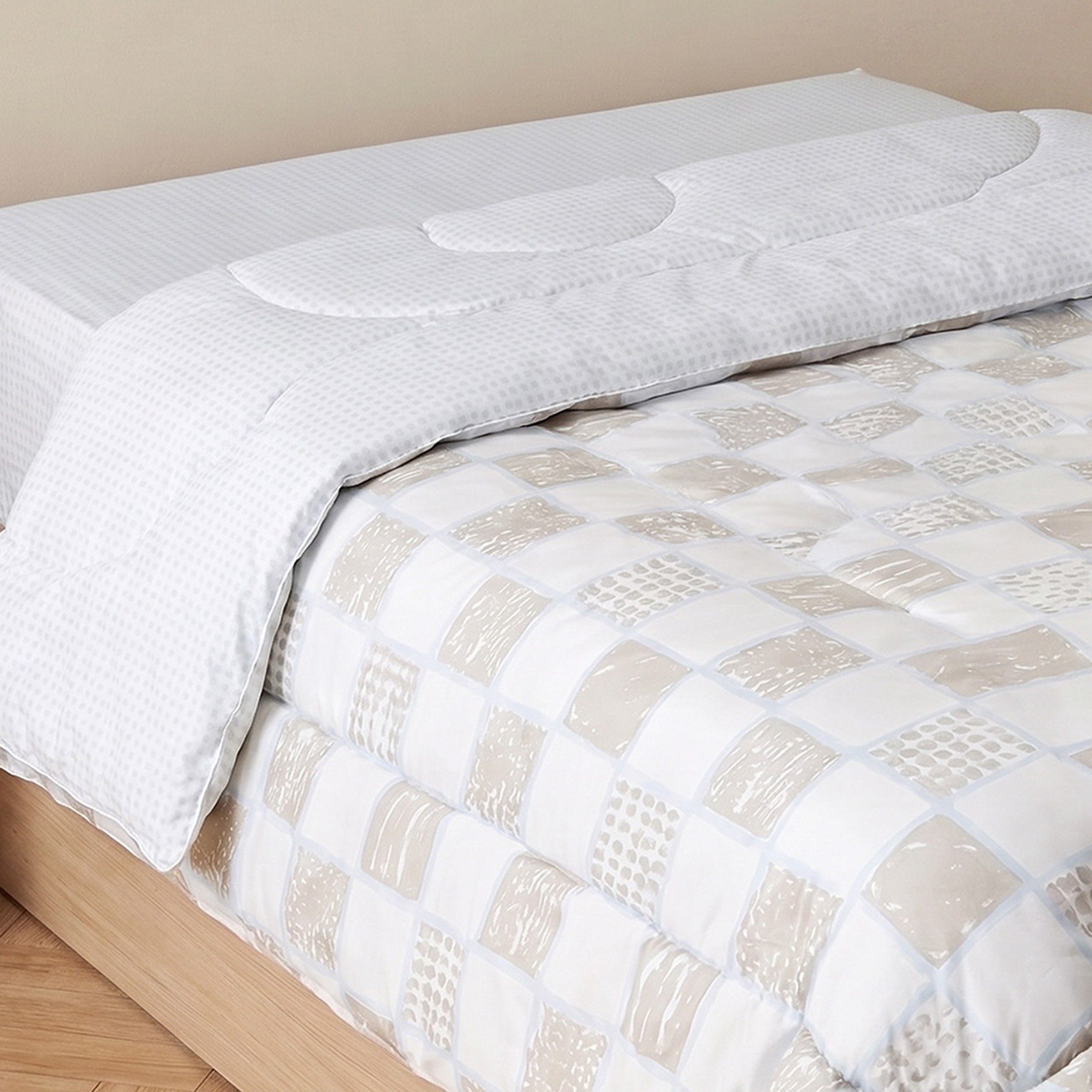 Matrix Floral Microfibre Twin Comforter - 160x220 cm-hbxkidsandyouth-beddingandfurnishings-comfortersets-image-1