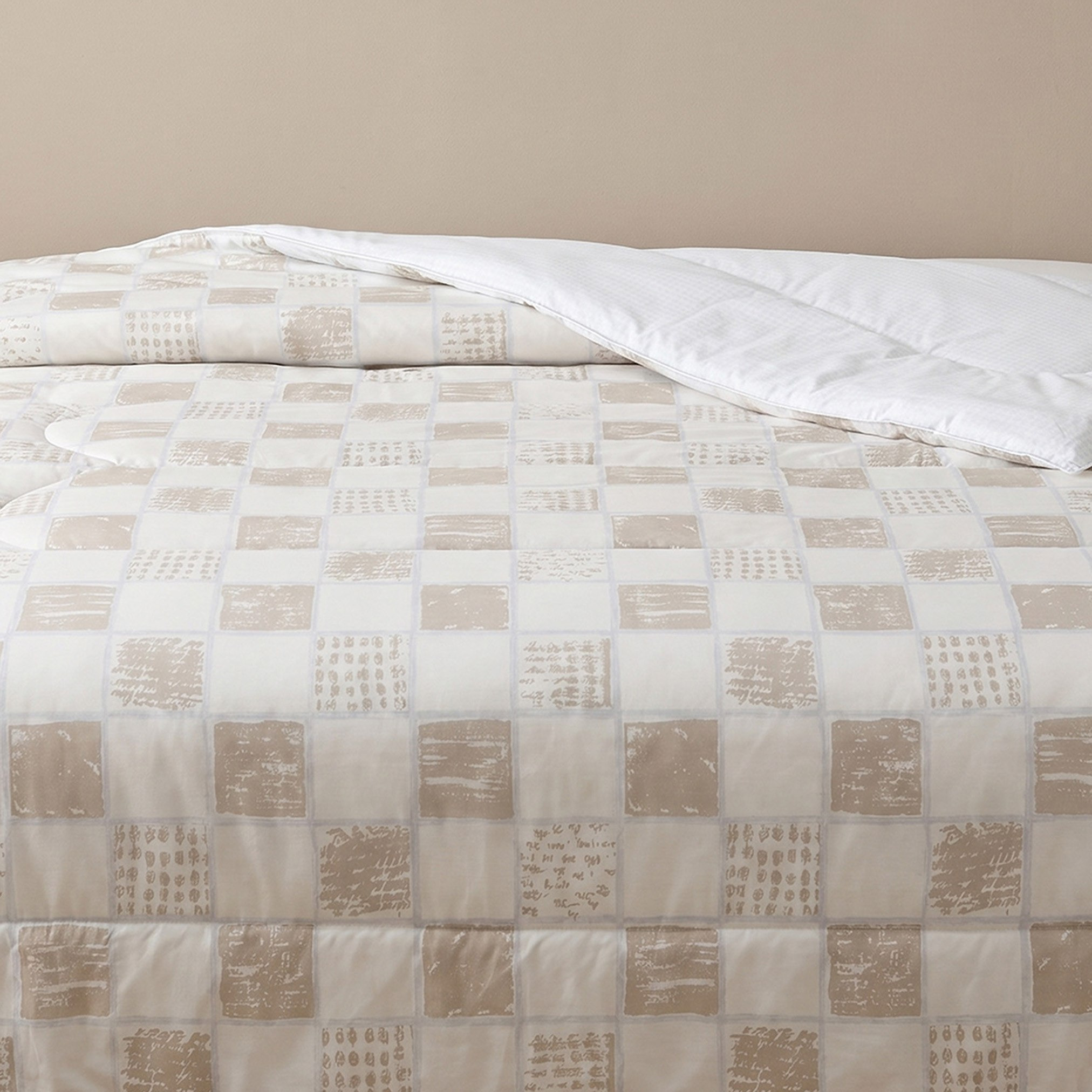 Matrix Floral Microfibre King Comforter - 220x240 cm-hbxbedroom-bedding-comfortersets-image-2