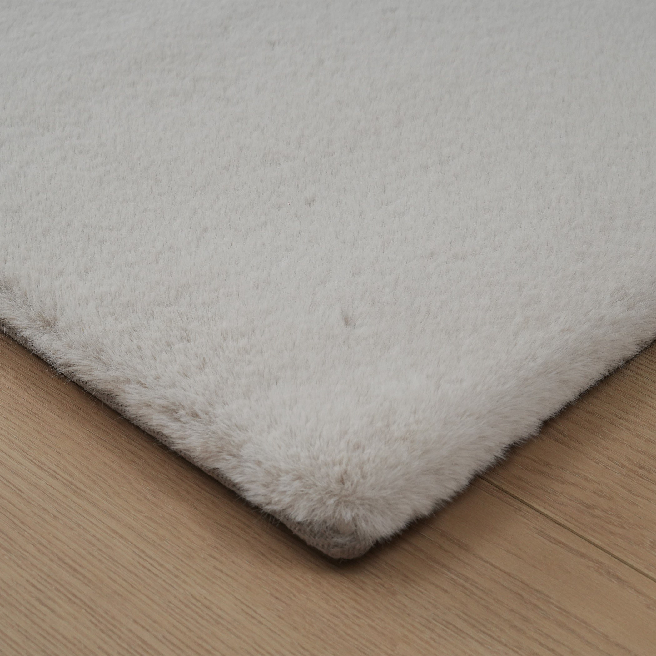 Faux Rabbit Fur Rug - 80x150 cm-hbxdecorandfurnishings-floorcoverings-rugs-image-2