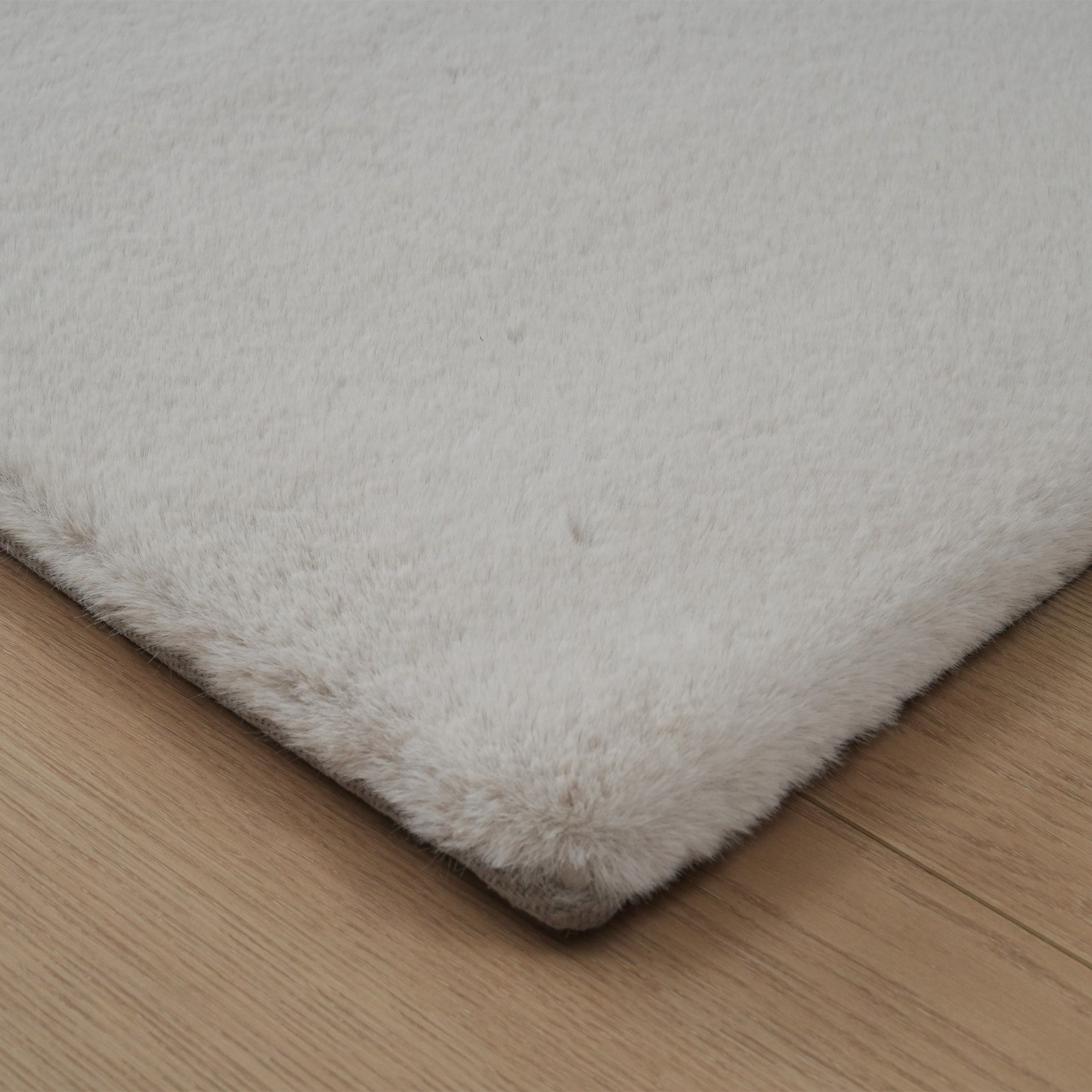 Faux Rabbit Fur Rug - 80x300 cm-hbxdecorandfurnishings-floorcoverings-rugs-image-2