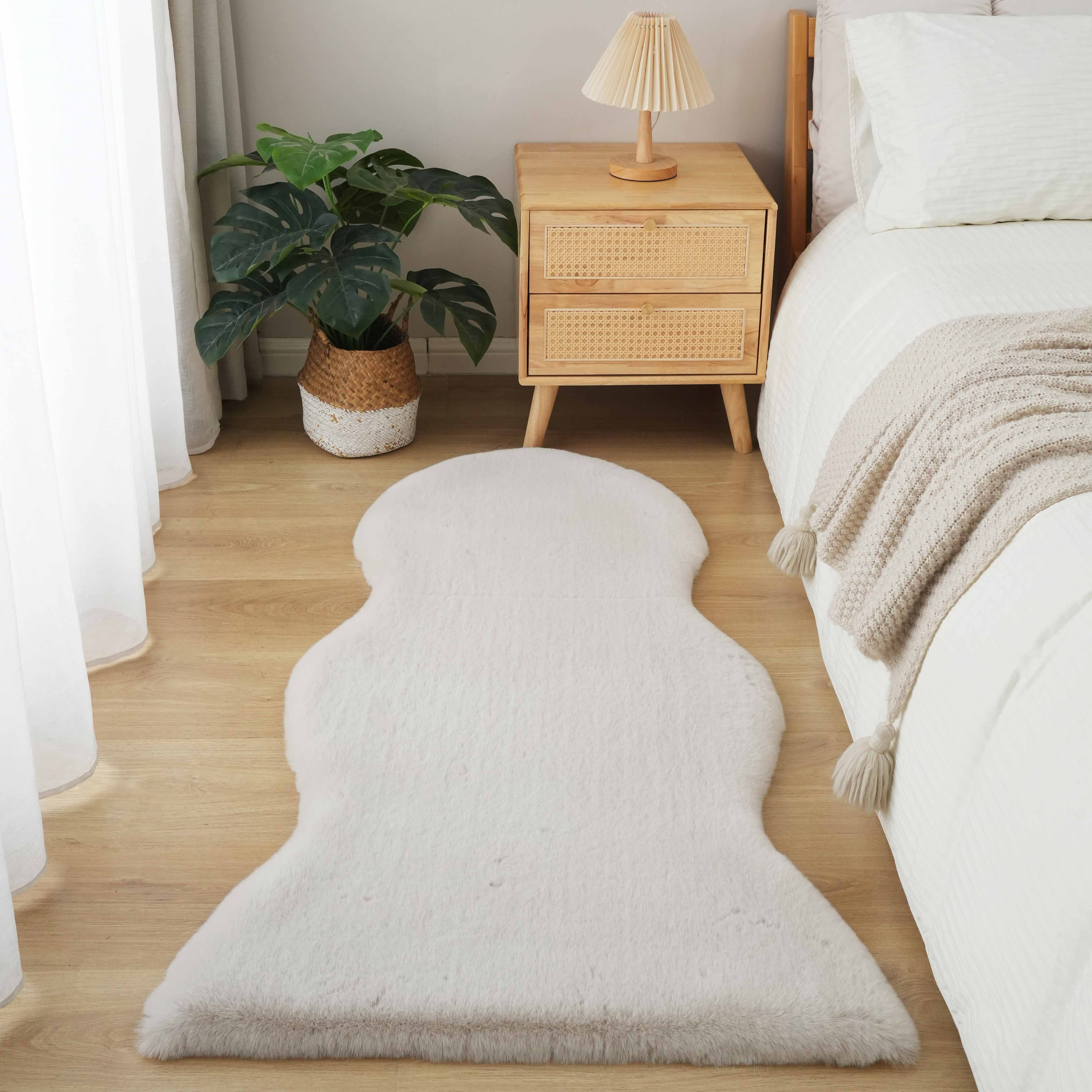 Faux Rabbit Fur Rug - 75x125 cm-hbxdecorandfurnishings-floorcoverings-rugs-image-1