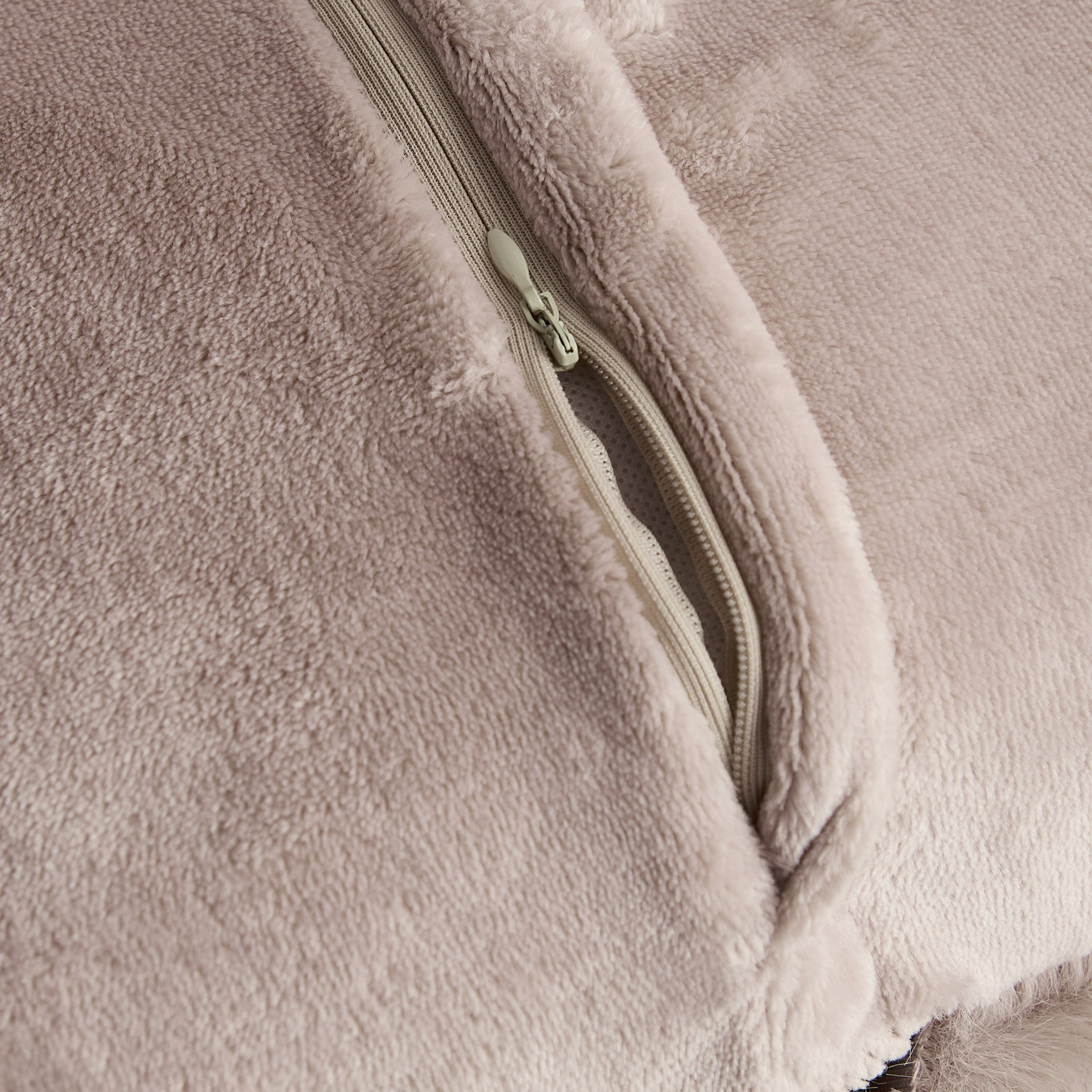 Faux Rabbit Fur Filled Cushion - 50x50 cm-PROMO_HB_SA_SETFOR1299_270826-image-2