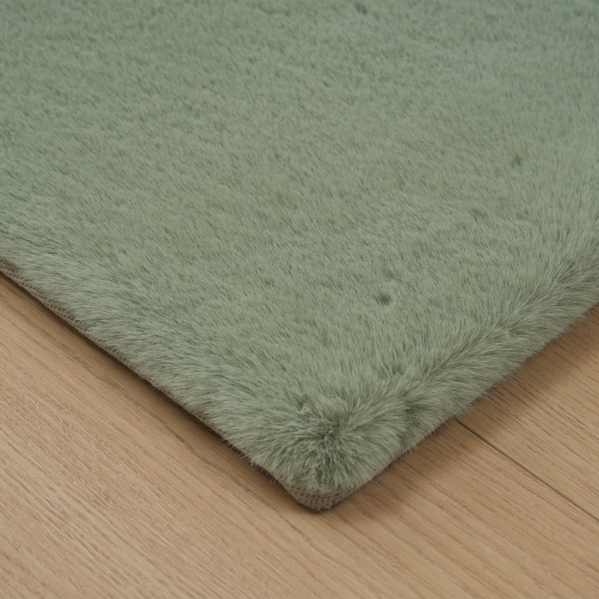 Faux Rabbit Fur Rug - 200x300 cm-hbxdecorandfurnishings-floorcoverings-rugs-image-2