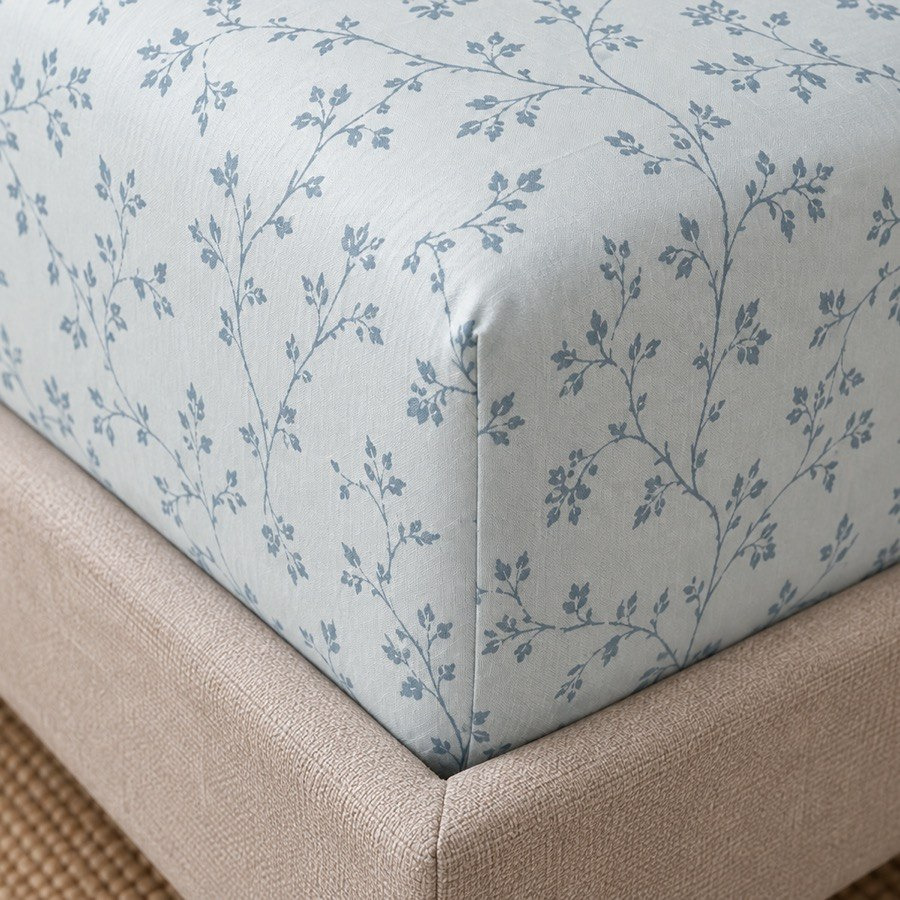 شرشف مطاطي قطن بنقوش نباتية من مالطا - 90x200+33 سم-hbxhomeware-bedding-fittedsheets-image-1