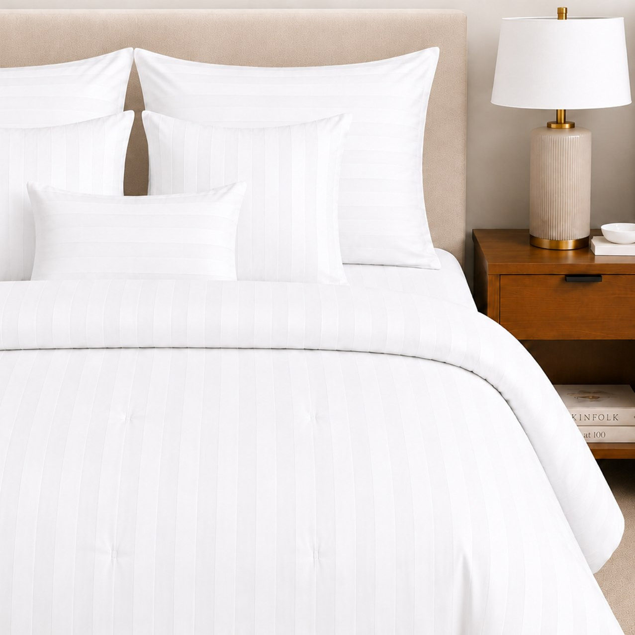 طقم لحاف كينغ بياب 7 قطع بخطوط ساتان وكثافة 600 خيط من نيو بورت، مقاس 220 × 240 سم-hbxhomeware-bedding-bedinabag-image-4