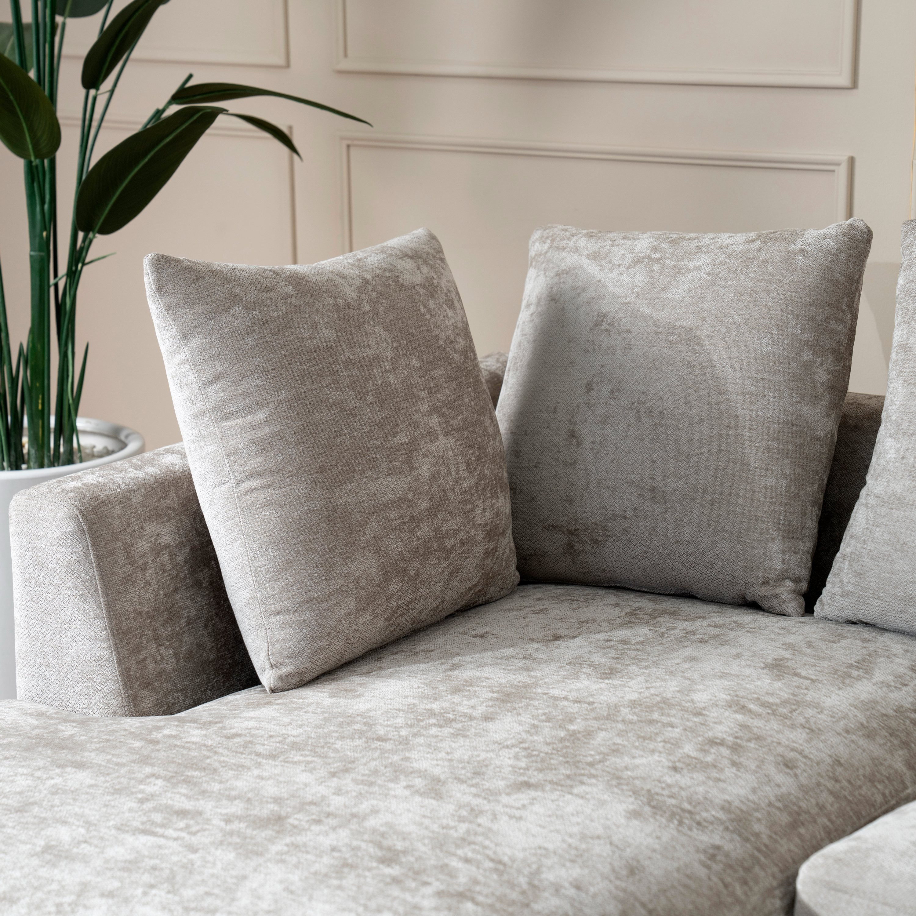 كنبة ركنية يسار قماش بـ4 مقاعد مع 7 وسائد من ثيا-hbxlivingroom-sofasandarmchairs-cornersofas-image-5