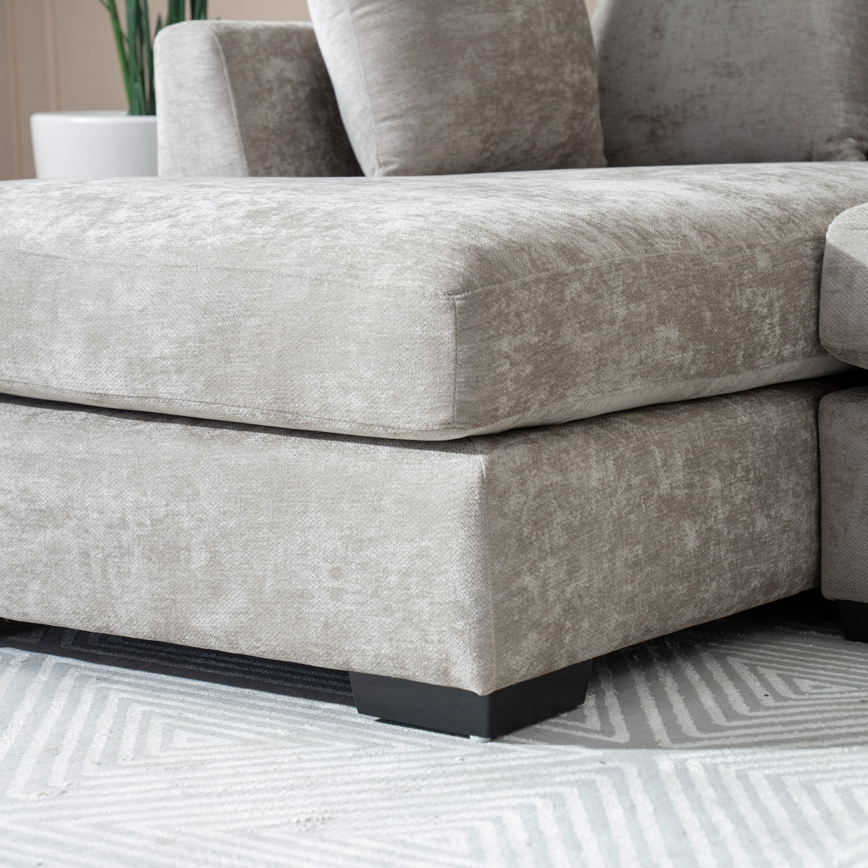 كنبة ركنية يسار قماش بـ4 مقاعد مع 7 وسائد من ثيا-hbxlivingroom-sofasandarmchairs-cornersofas-image-8