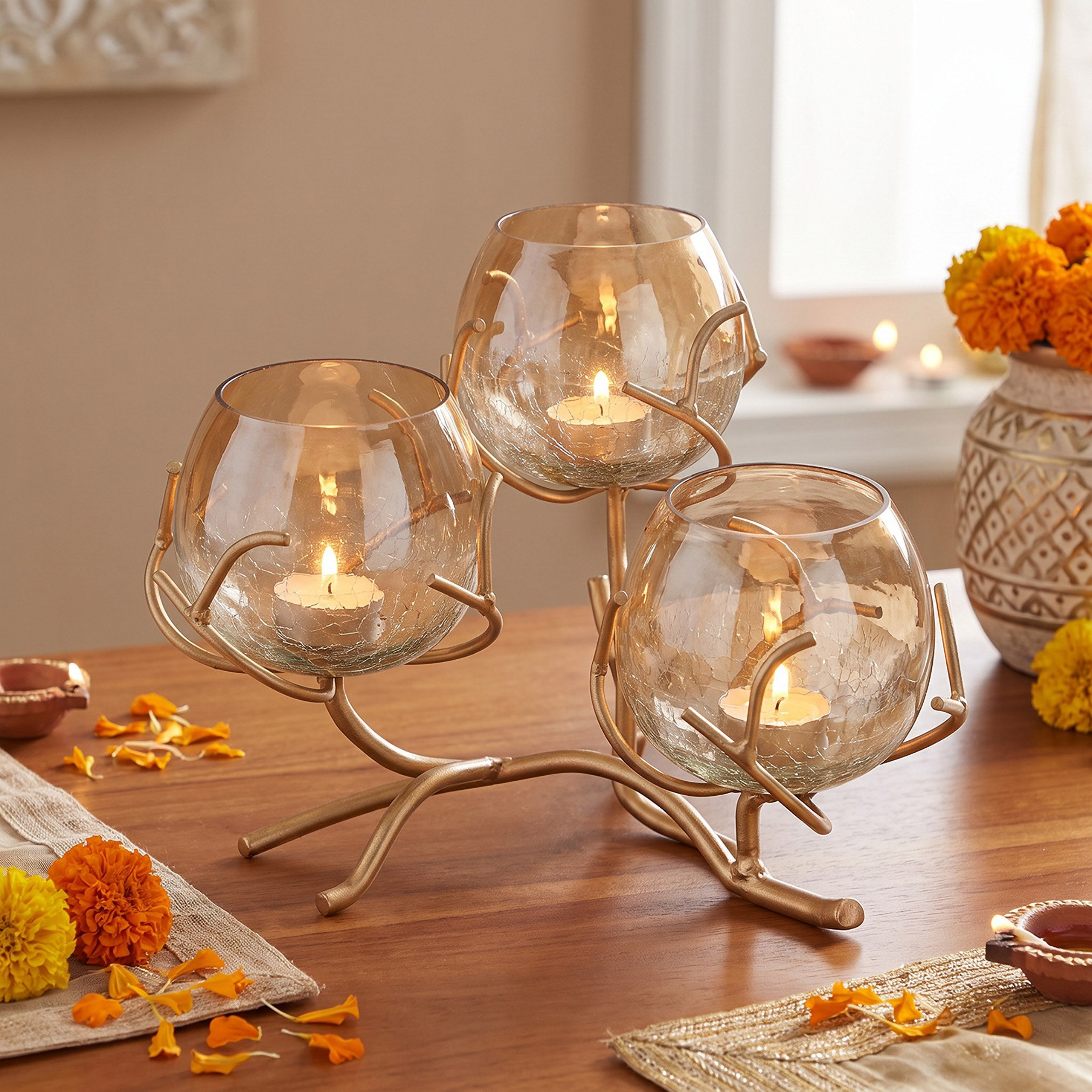 حامل شموع فوتيف معدن بـ3 فتحات أوراق من نيرا - 30 × 30 × 15 سم-hbxdiningroom-decorandaccessories-candleholders-image-1