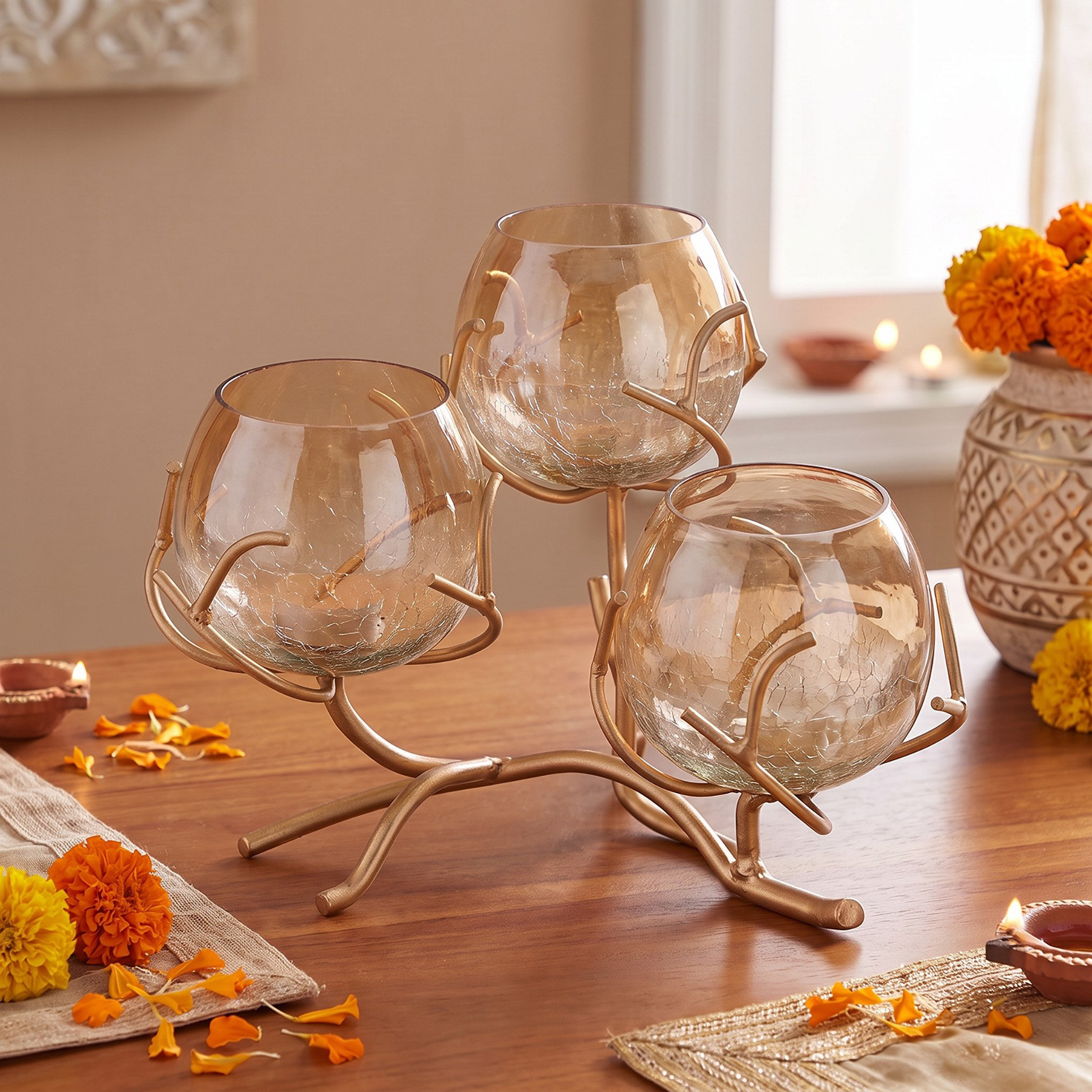 حامل شموع فوتيف معدن بـ3 فتحات أوراق من نيرا - 30 × 30 × 15 سم-hbxdiningroom-decorandaccessories-candleholders-image-2