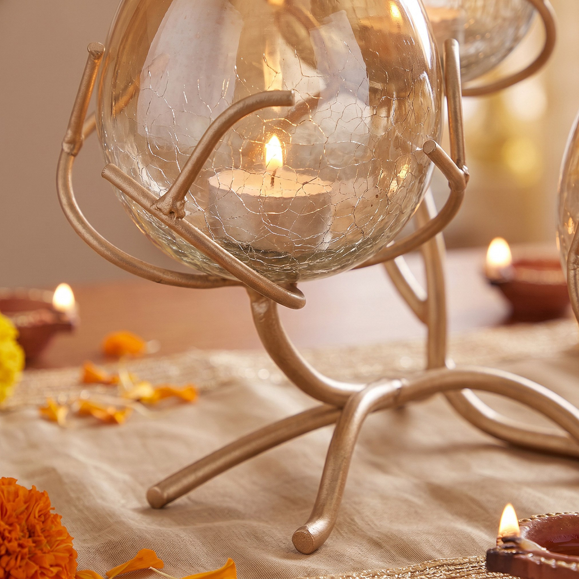 حامل شموع فوتيف معدن بـ3 فتحات أوراق من نيرا - 30 × 30 × 15 سم-hbxdiningroom-decorandaccessories-candleholders-image-3