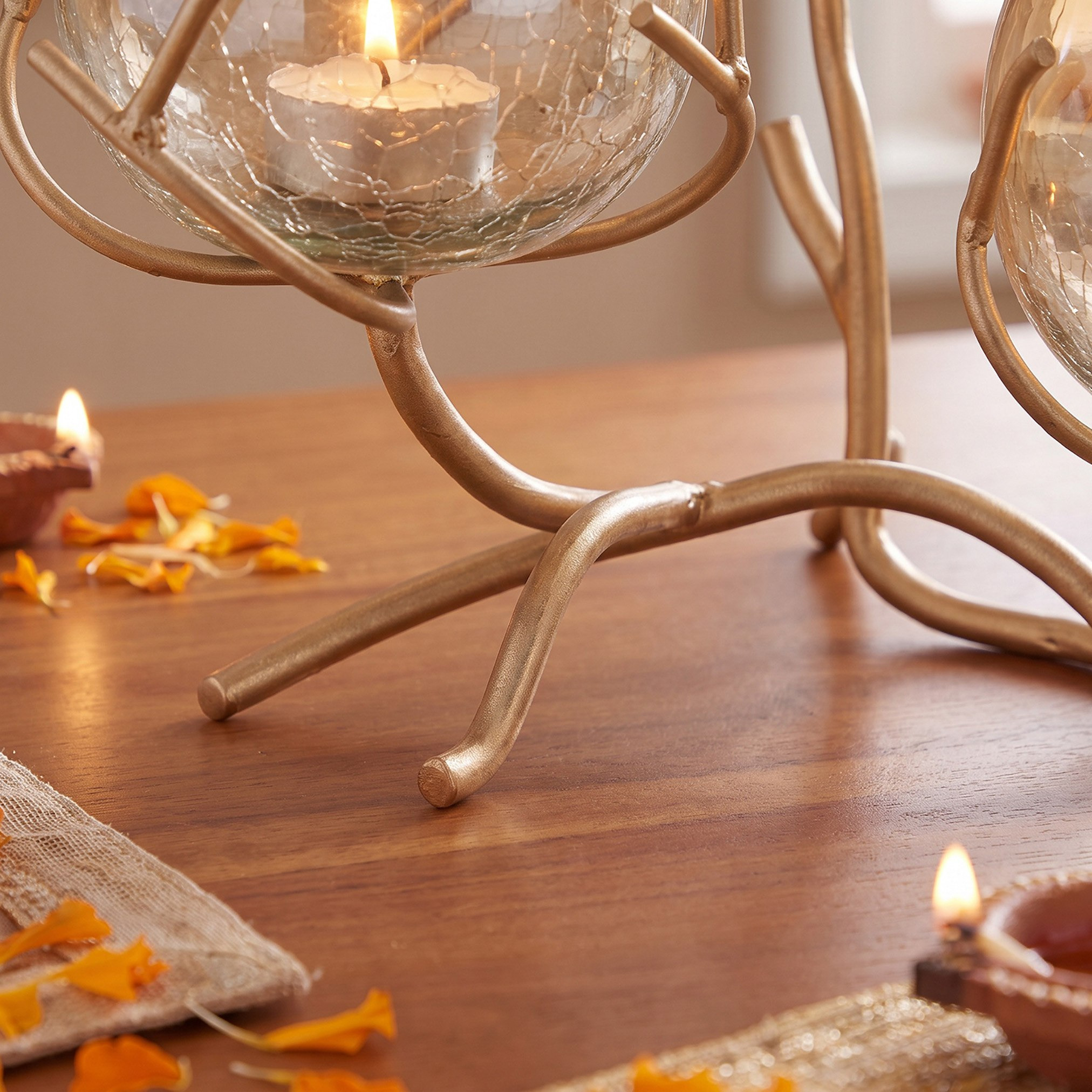 حامل شموع فوتيف معدن بـ3 فتحات أوراق من نيرا - 30 × 30 × 15 سم-hbxdiningroom-decorandaccessories-candleholders-image-4