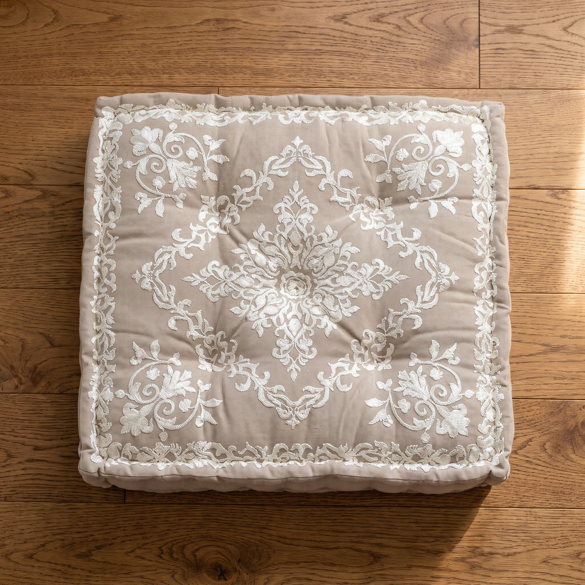 وسادة أرضية مطرزة بنقوش ميدالية من مهرجان أيلا – 60×60×12 سم-hbxdecorandfurnishings-homefurnishings-cushionsandcovers-floorcushions-image-1