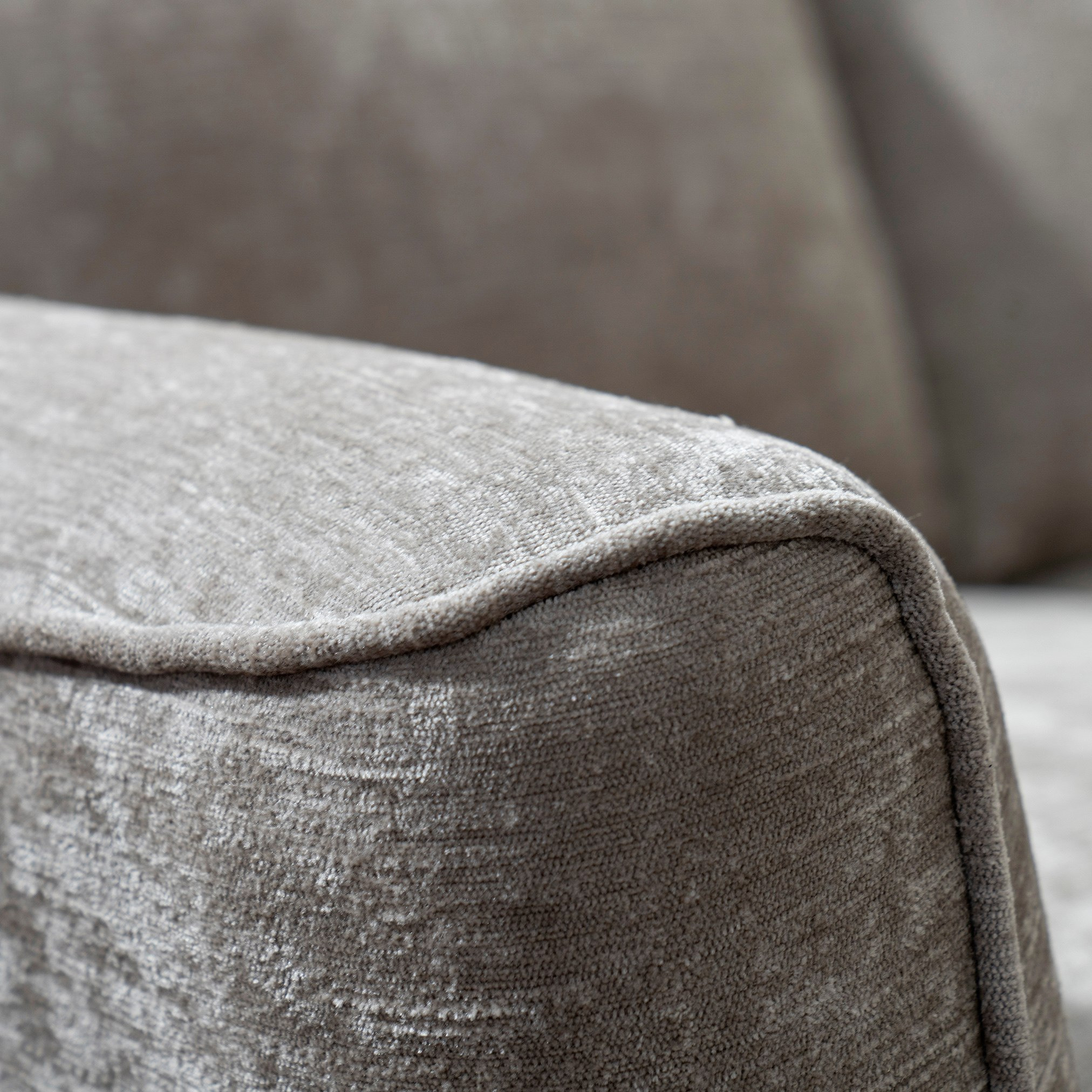 كنبة قماش 3 مقاعد من بريستون-hbxlivingroom-sofasandarmchairs-sofas-image-4