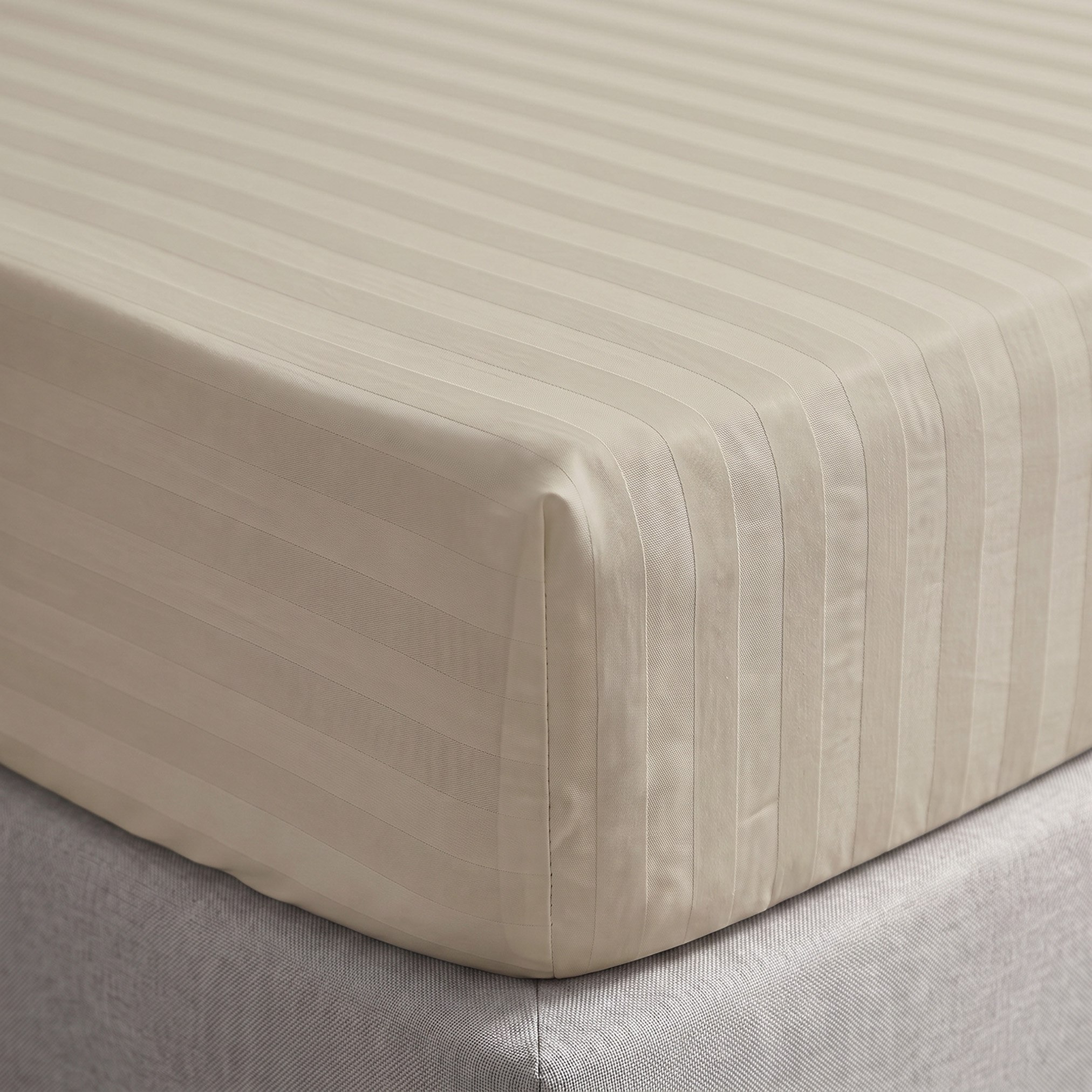 Standford 3-Piece Hotel Thin Embossed Stripe Microfibre King Fitted Sheet Set - 180x200+35 cm-hbxhomeware-bedding-fittedsheets-image-6