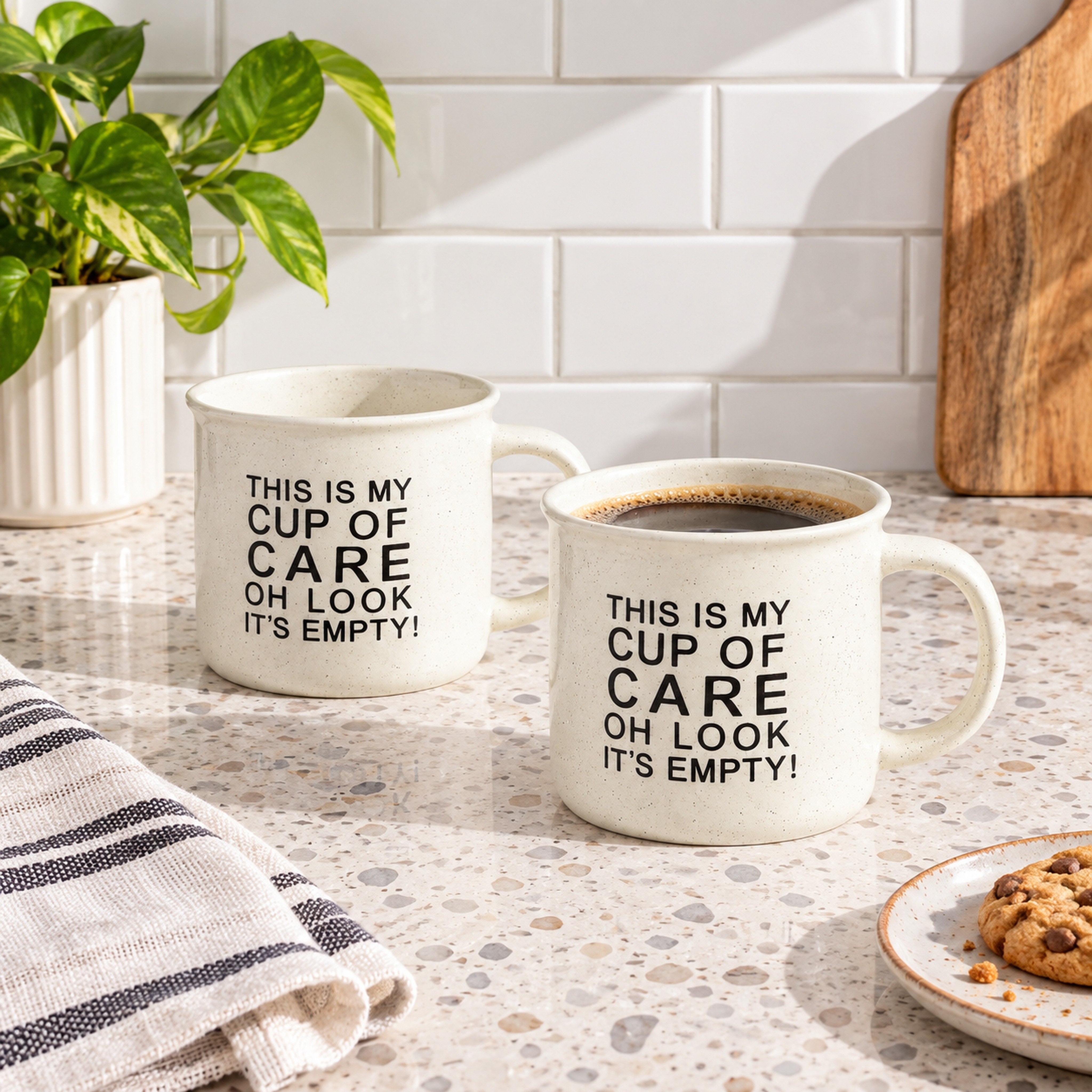 طقم مجات قطعتين من هانا-hbxdecorandfurnishings-tabletop-coffeeandteasets-image-1