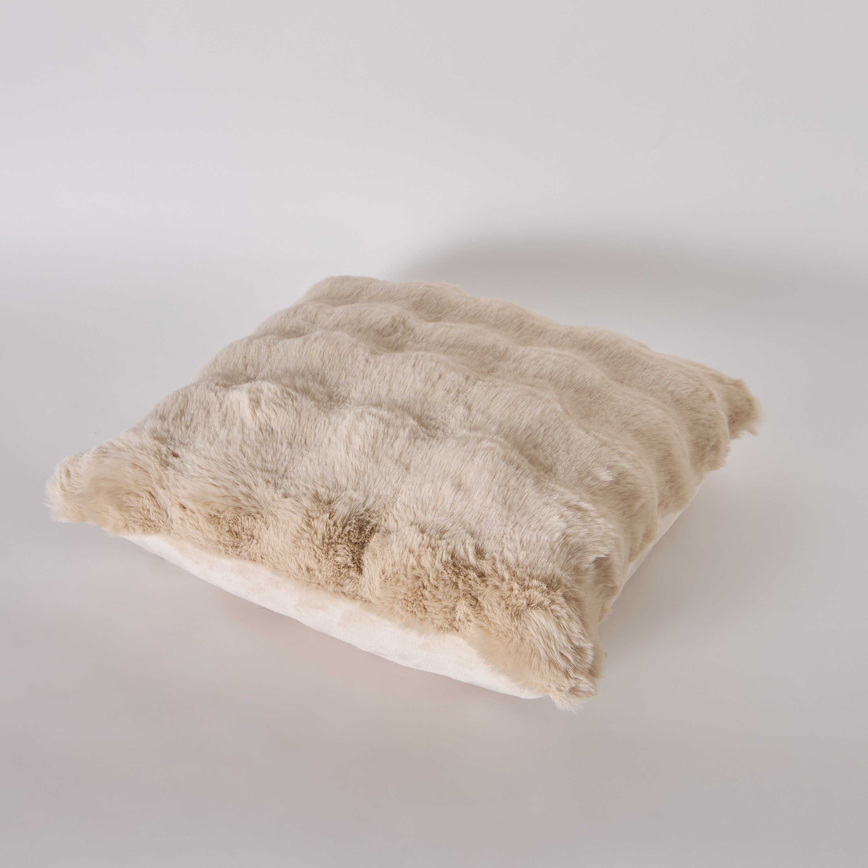 وسادة محشوة من نيس - طقم من قطعتين-hbxlivingroom-furnishings-cushionsandcovers-filledcushions-image-6