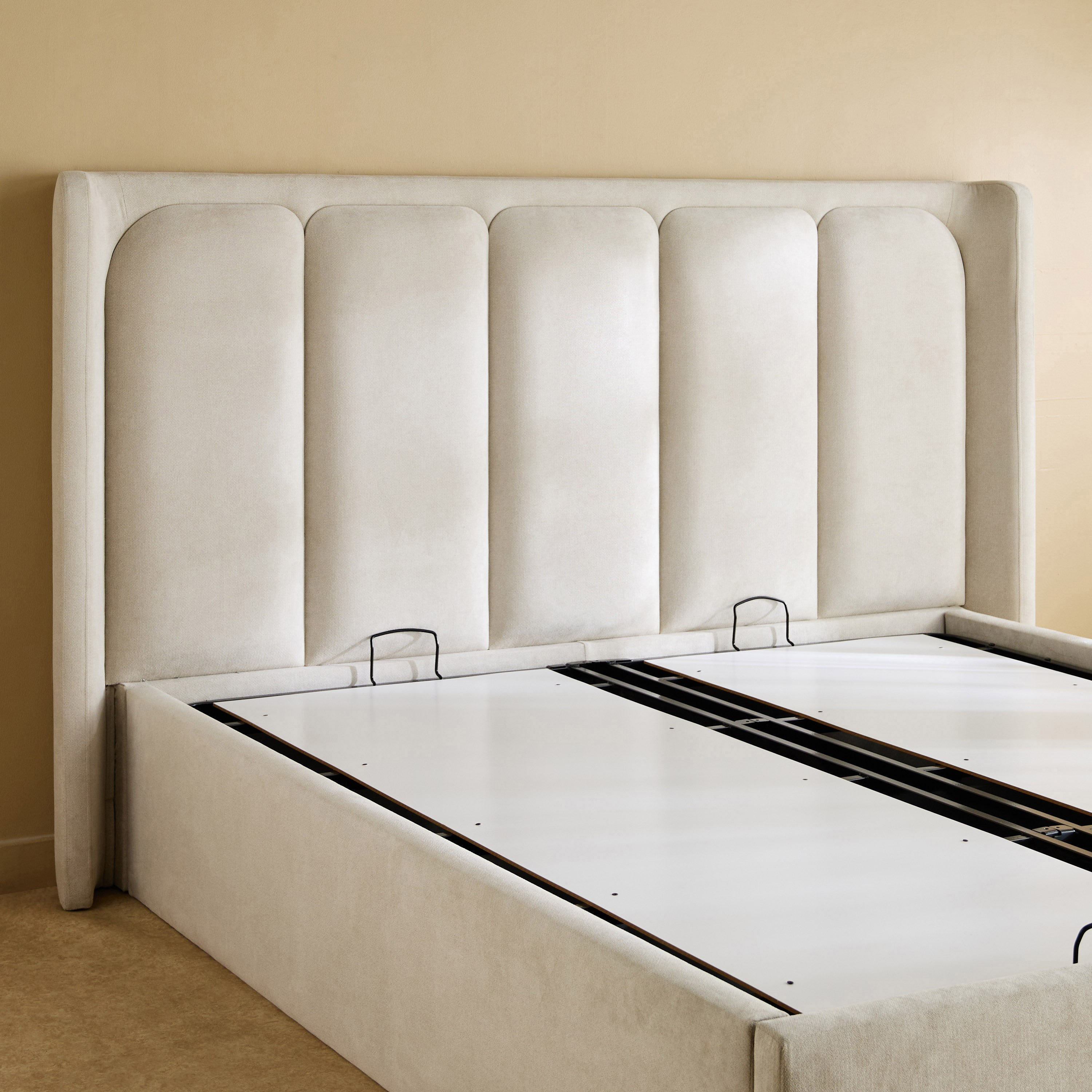 Hampton Cortona Upholstered Queen Bed - 160x200 cm-hbxbedroom-bedsandbedsets-beds-queen-image-3