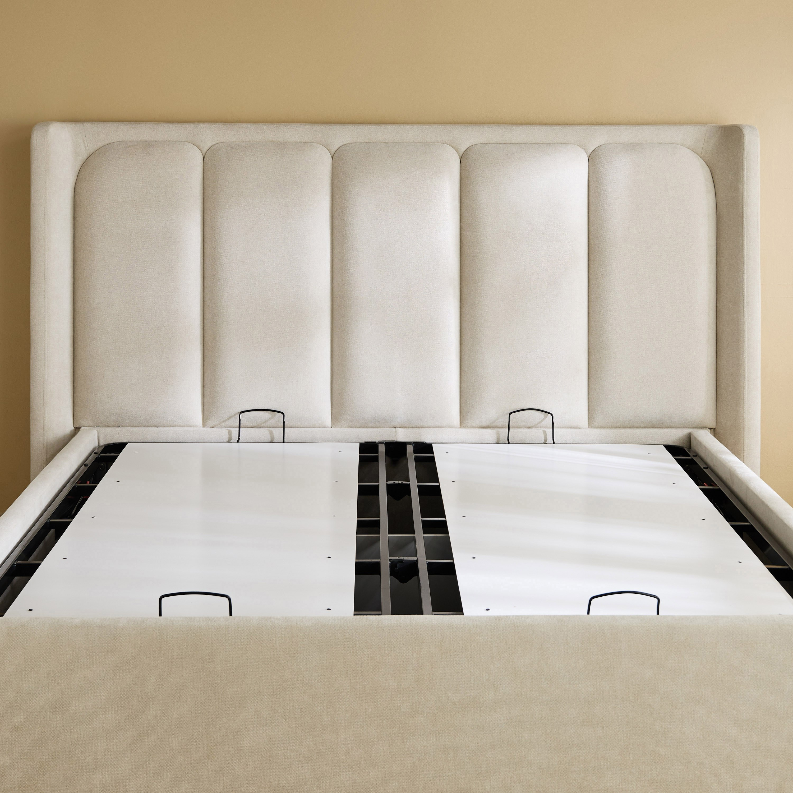 Hampton Cortona Upholstered King Bed - 180x200 cm-hbxfurniture-bedsandbedsets-beds-king-image-4