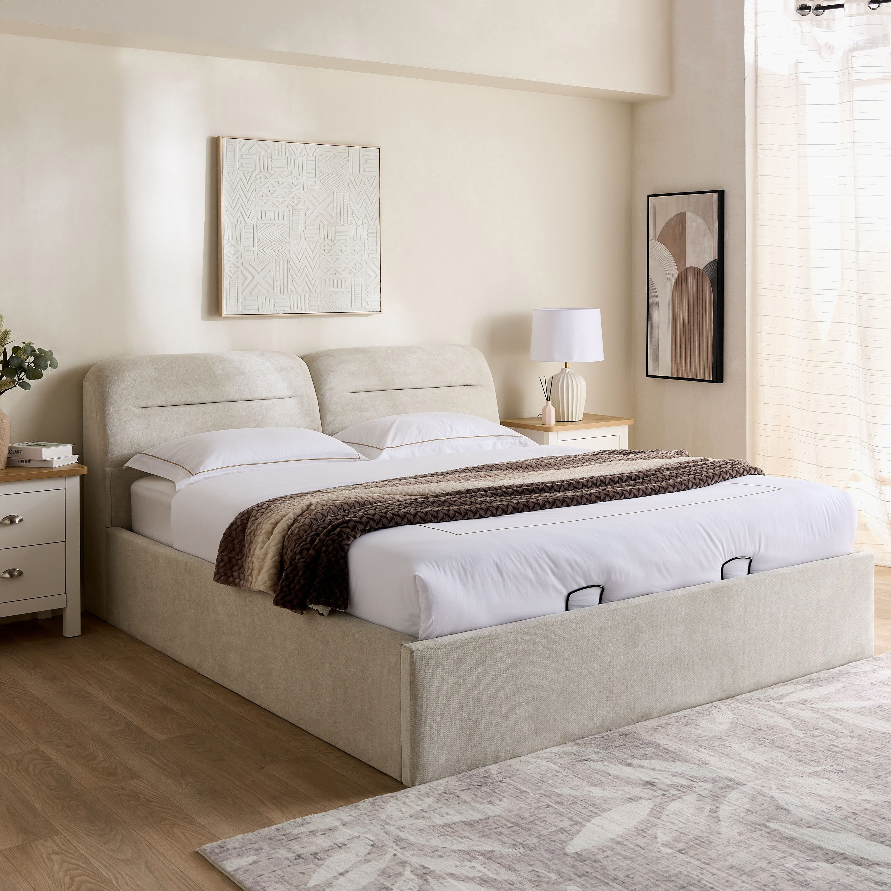 Hampton Triana Upholstered King Bed - 180x200 cm-hbxfurniture-bedsandbedsets-beds-king-image-12
