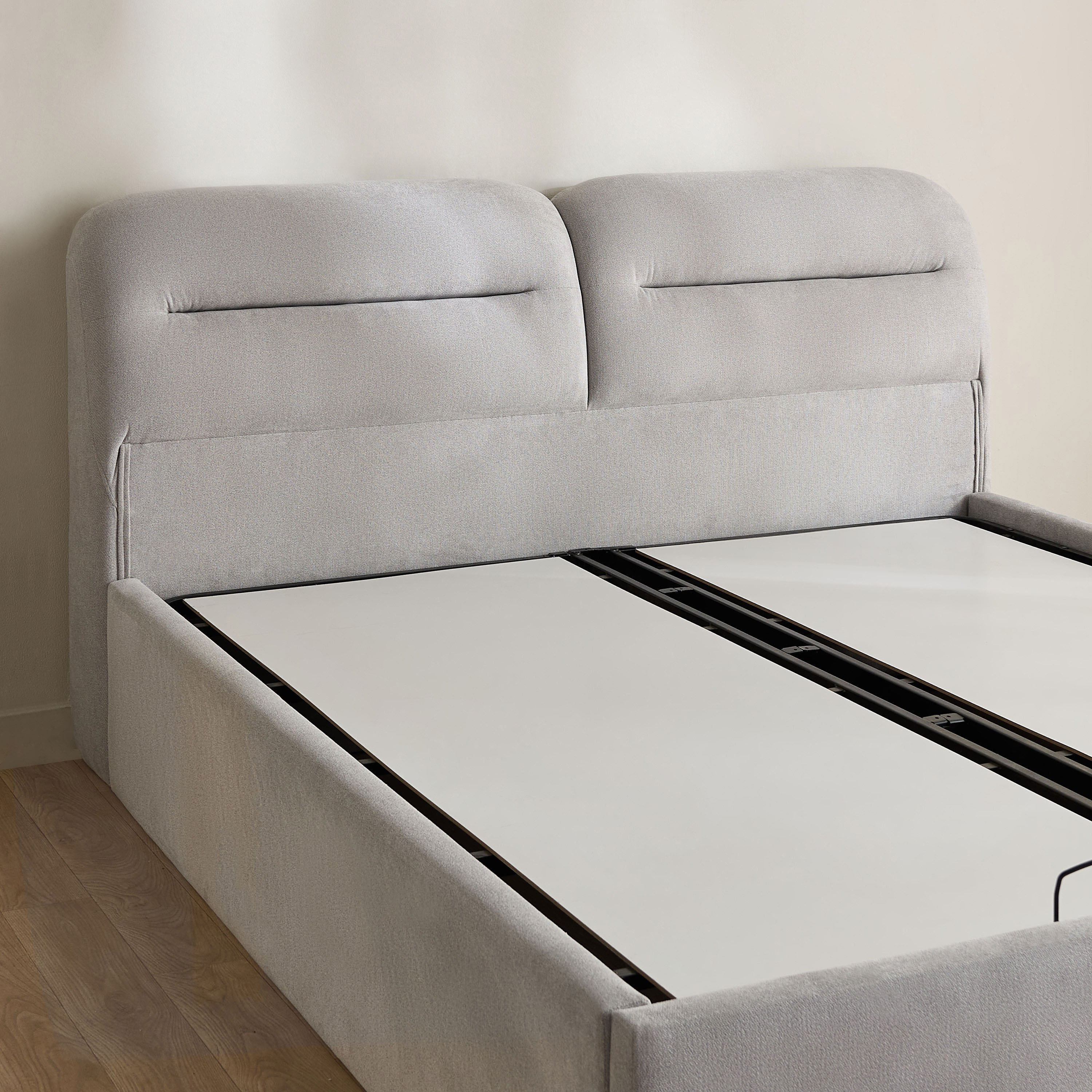 Hampton Triana Upholstered Queen Bed - 160x200 cm-hbxbedroom-bedsandbedsets-beds-queen-image-4