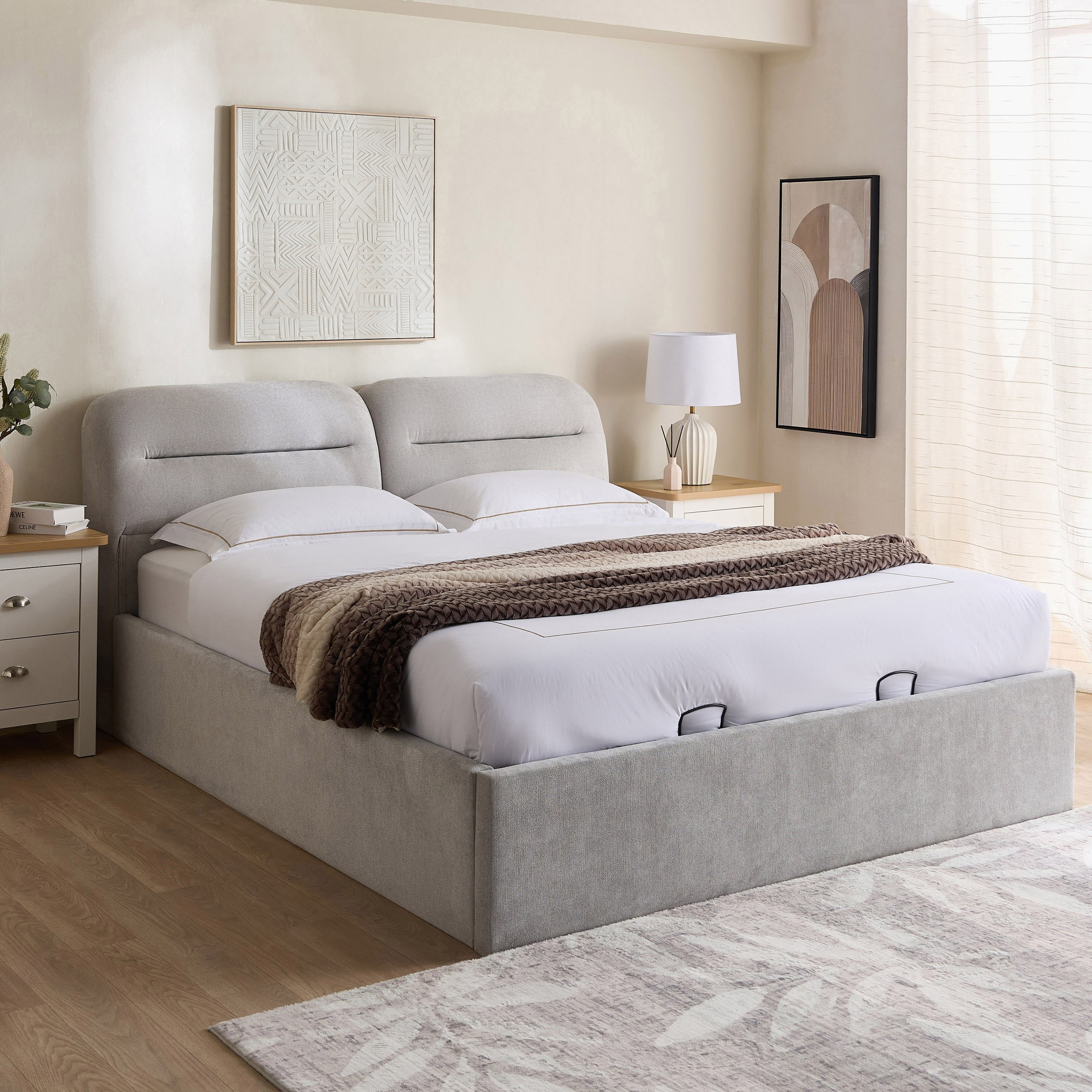 Hampton Triana Upholstered King Bed -  180x200 cm-hbxfurniture-bedsandbedsets-beds-king-image-1