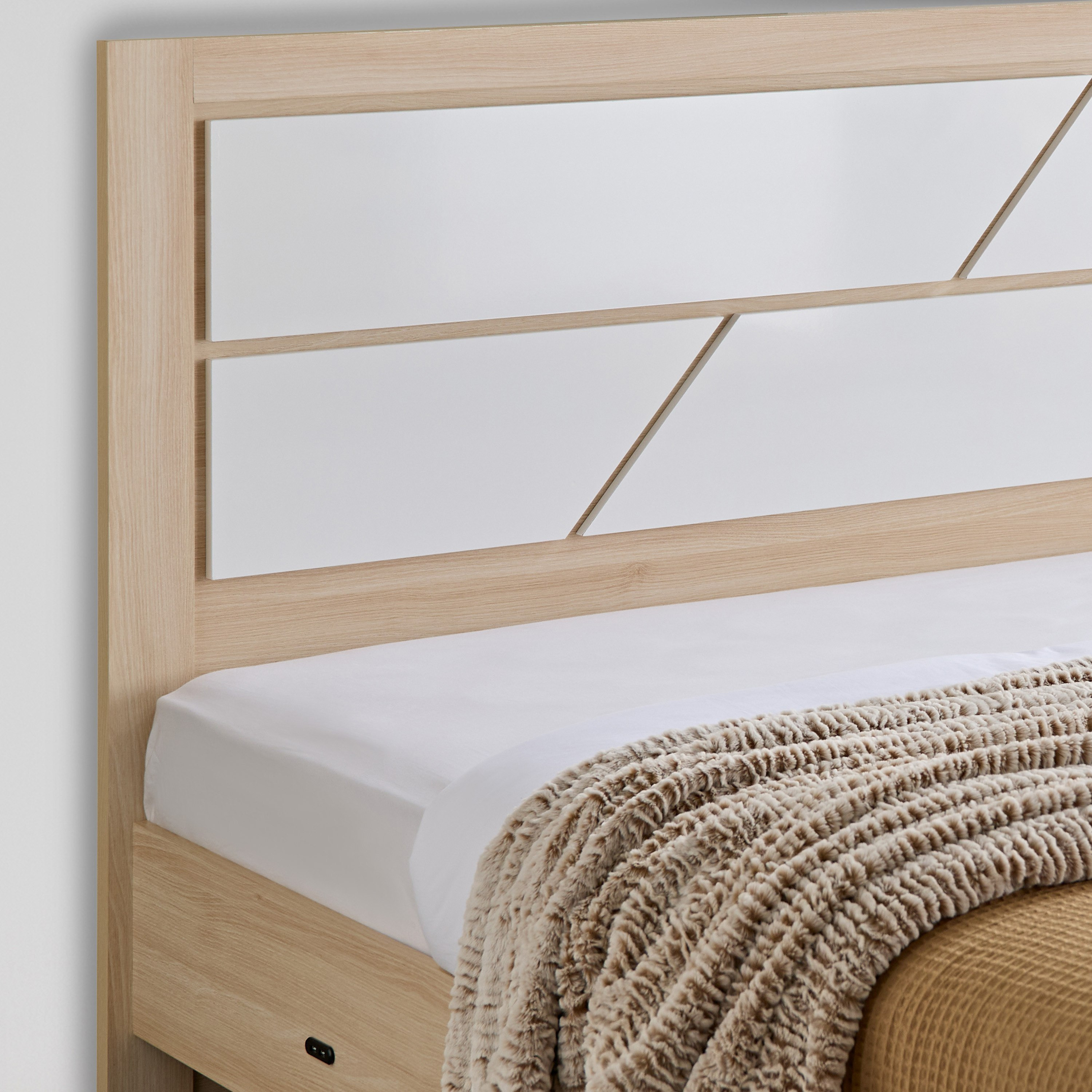 Artisan 3-Piece King Bedroom Package-hbxbedroom-bedsandbedsets-bedroomsets-king-image-4