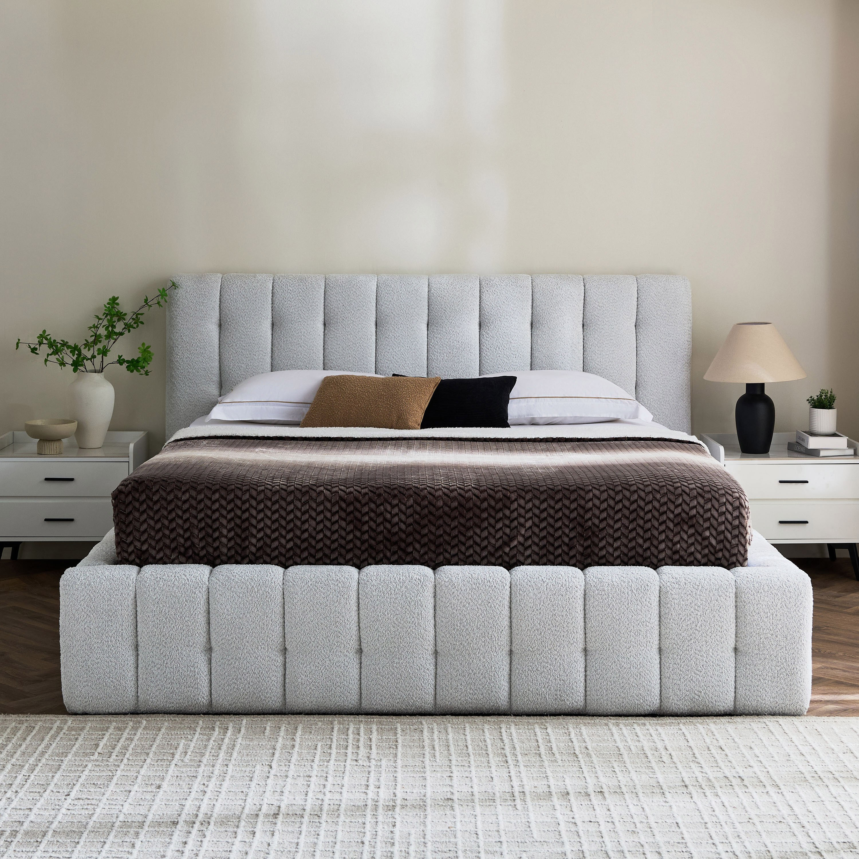 Estonia Rocca 3-Piece King Bedroom Package-hbxbedroom-bedsandbedsets-bedroomsets-king-image-3