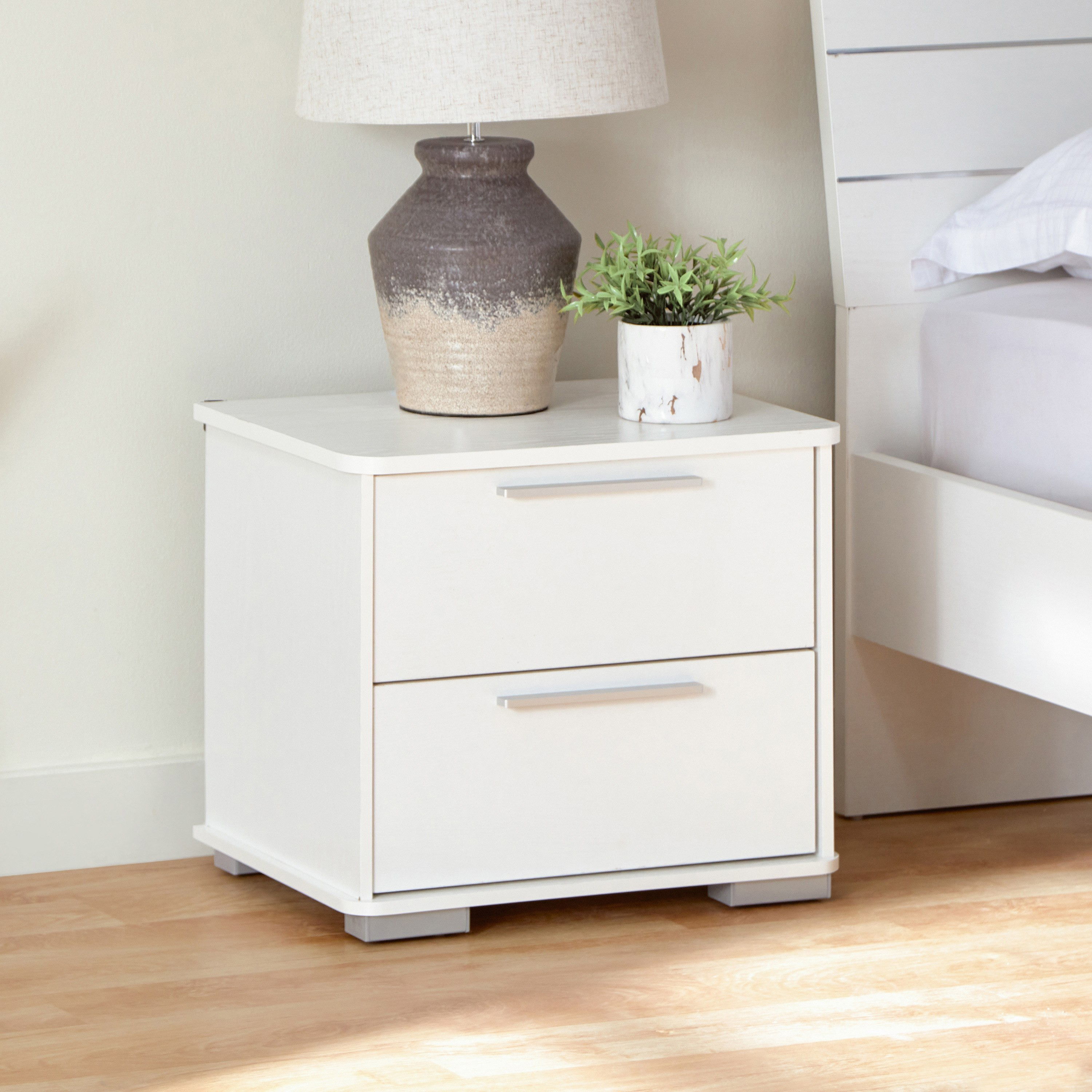 Frankfurt 5-Piece Queen Upholstered Hydraulic Bedroom Package-hbxfurniture-bedsandbedsets-bedroomsets-queen-image-6