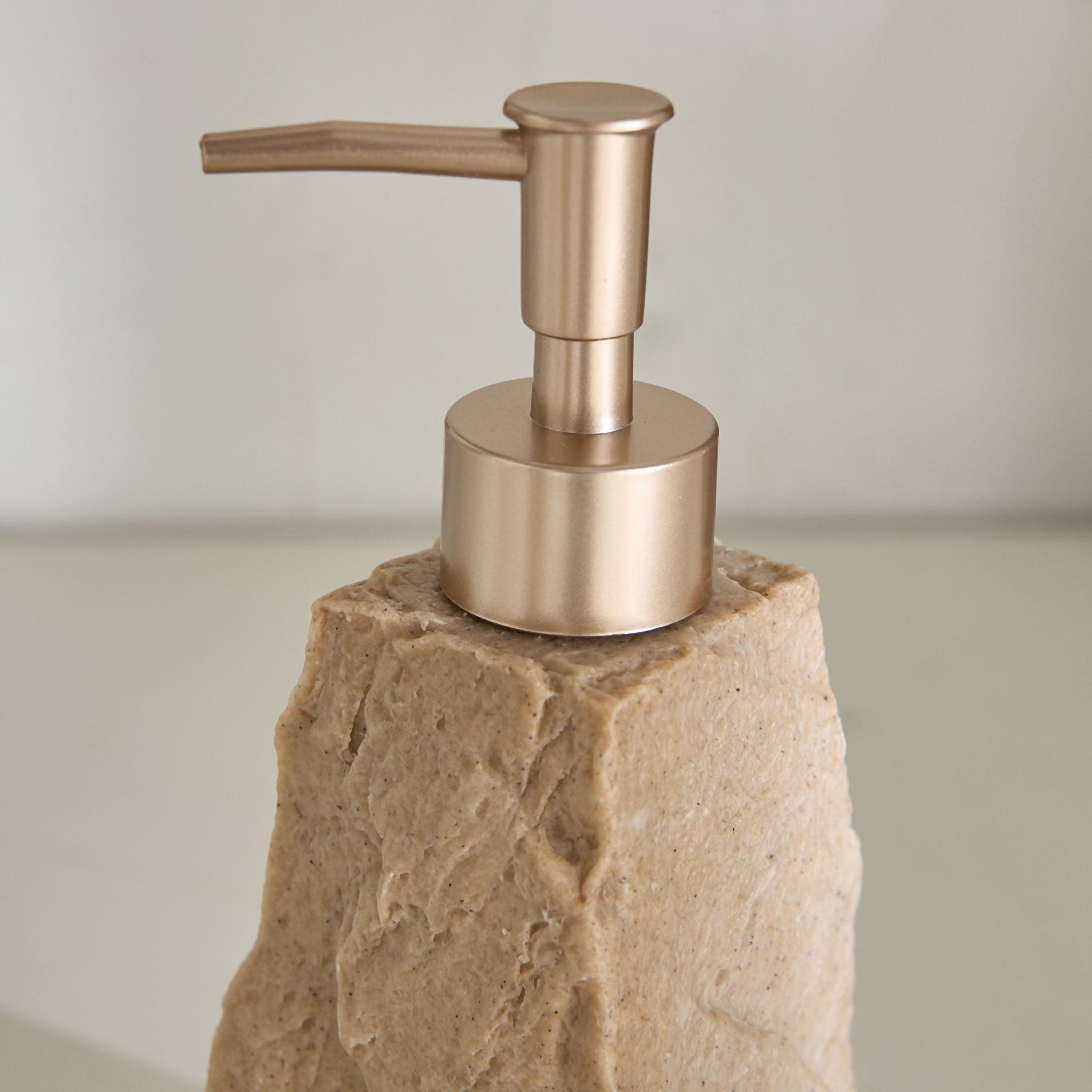 طقم إكسسوارات حمام راتنج 3 قطع من وايتون-hbxbathroom-bathaccessories-bathroomsets-image-4