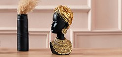 Figurines & Ornaments